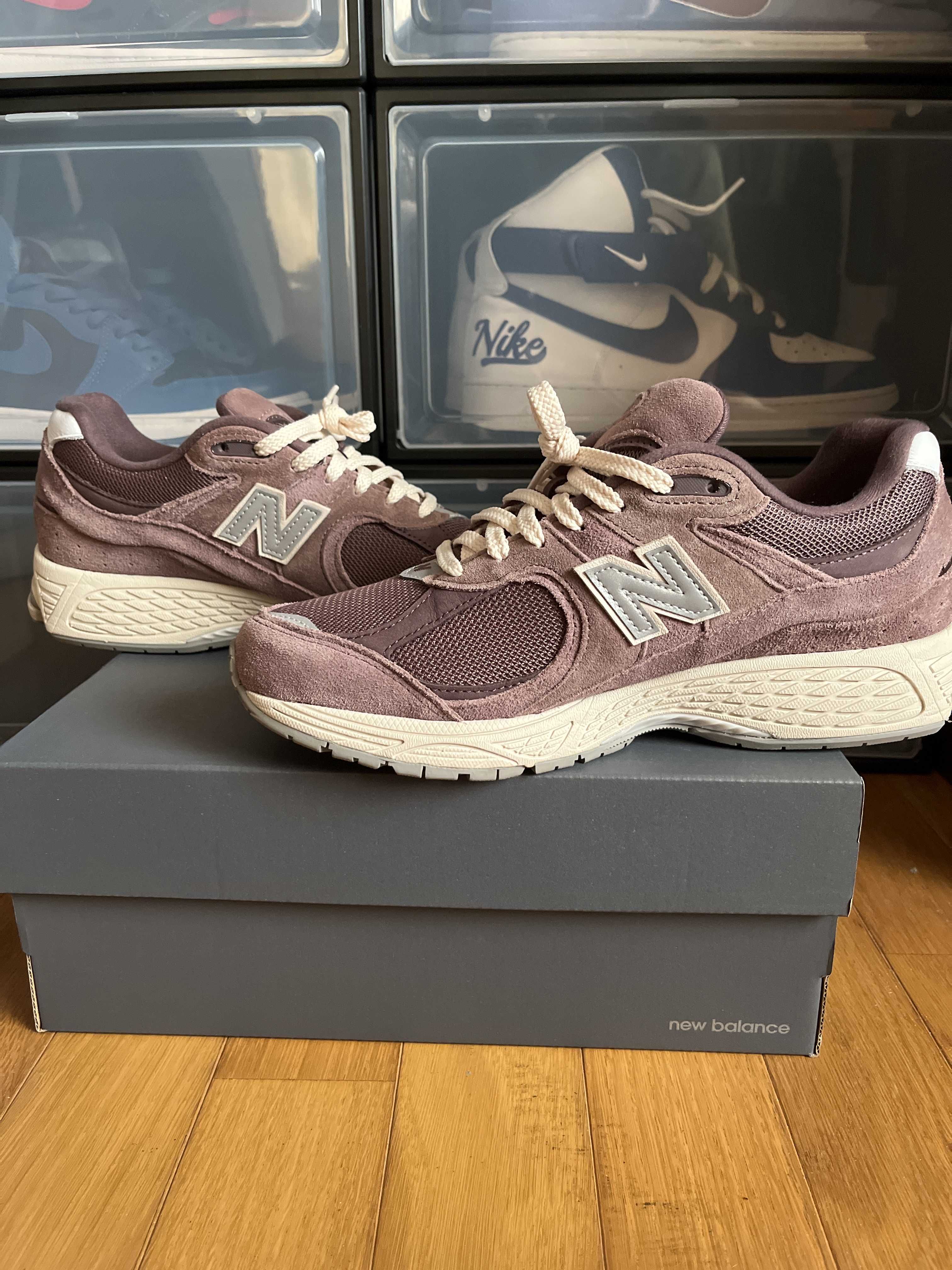 New Balance 2002R "Black Fig"