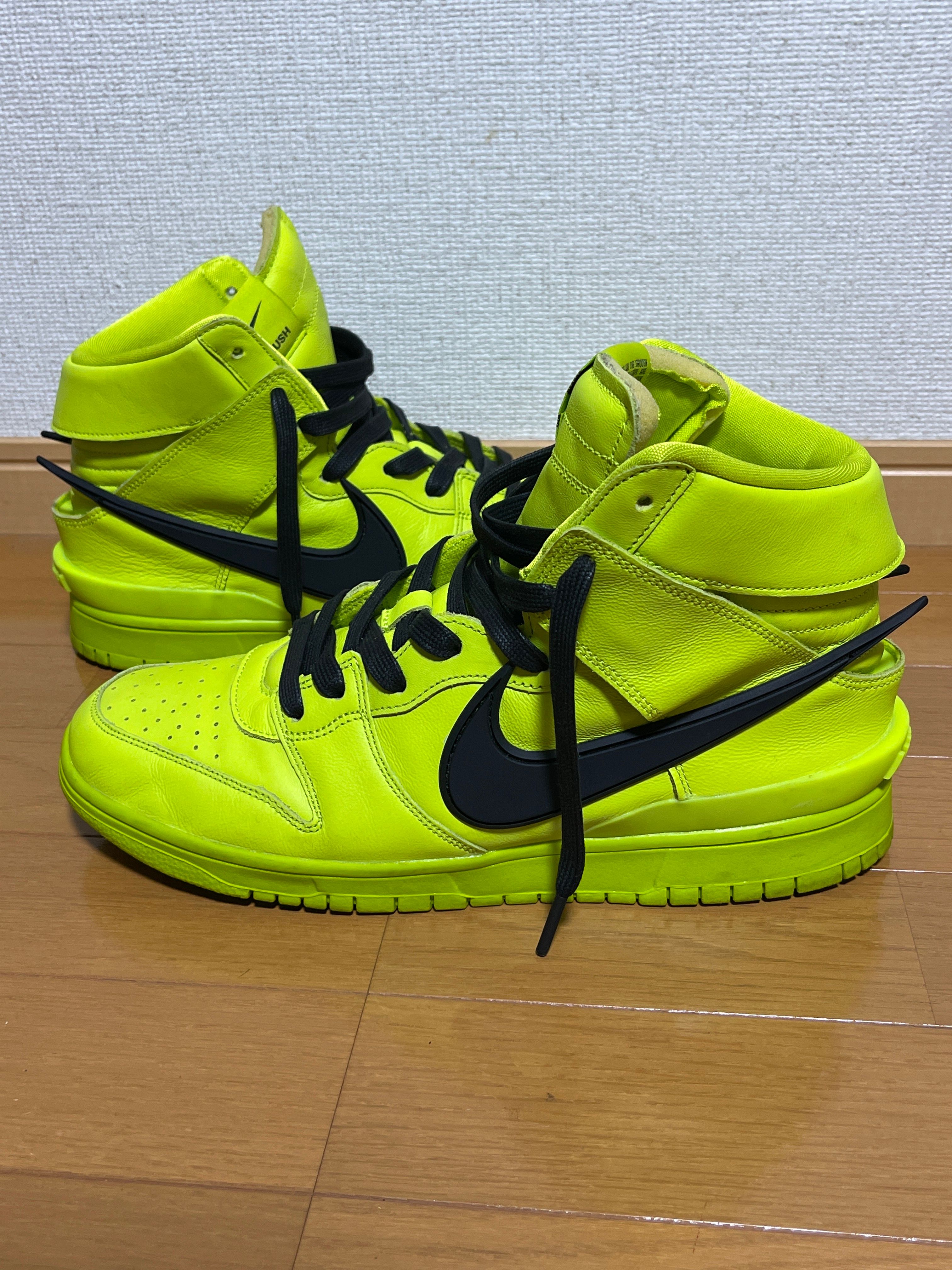 AMBUSH × NIKE DUNK HIGH "FLASH LIME"