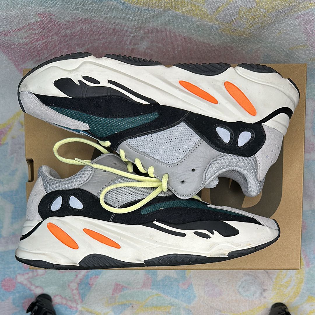 adidas YEEZY Boost 700 "Wave Runner"