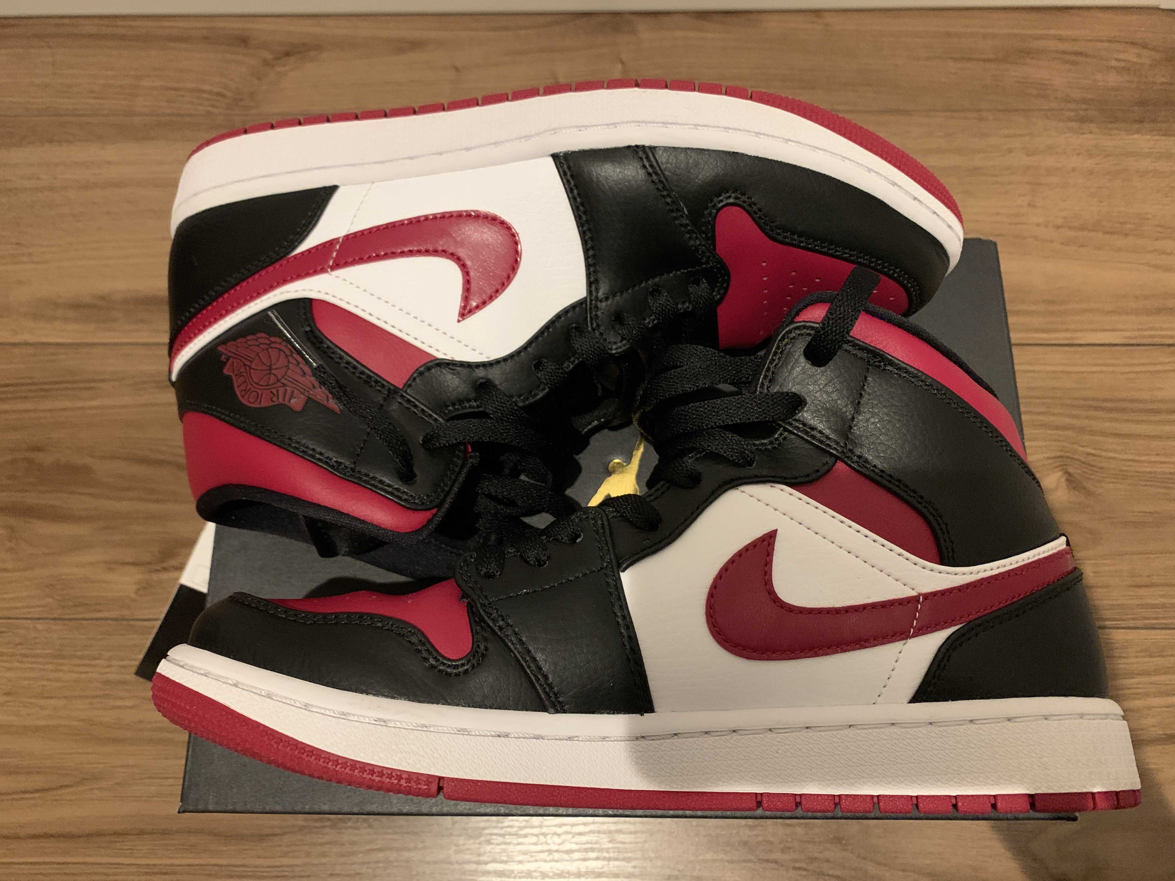 NIKE AIR JORDAN 1 MID "BLACK/RED/WHITE"