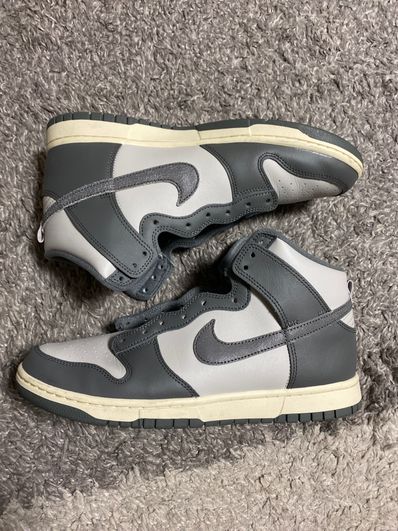 Nike Dunk High Retro SE Vintage "Light Bone and Tumbled Grey"