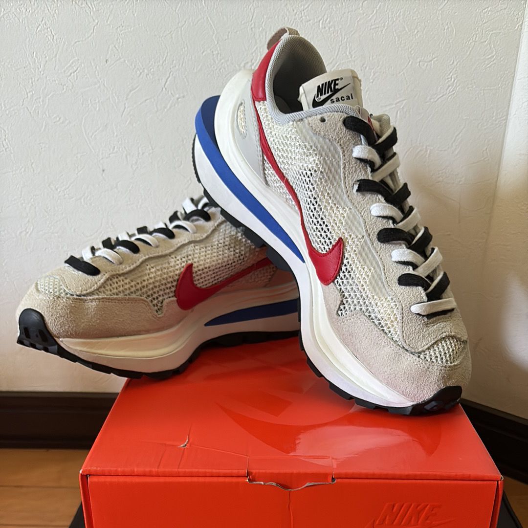 sacai × Nike Vapor Waffle "Royal Fuchsia"