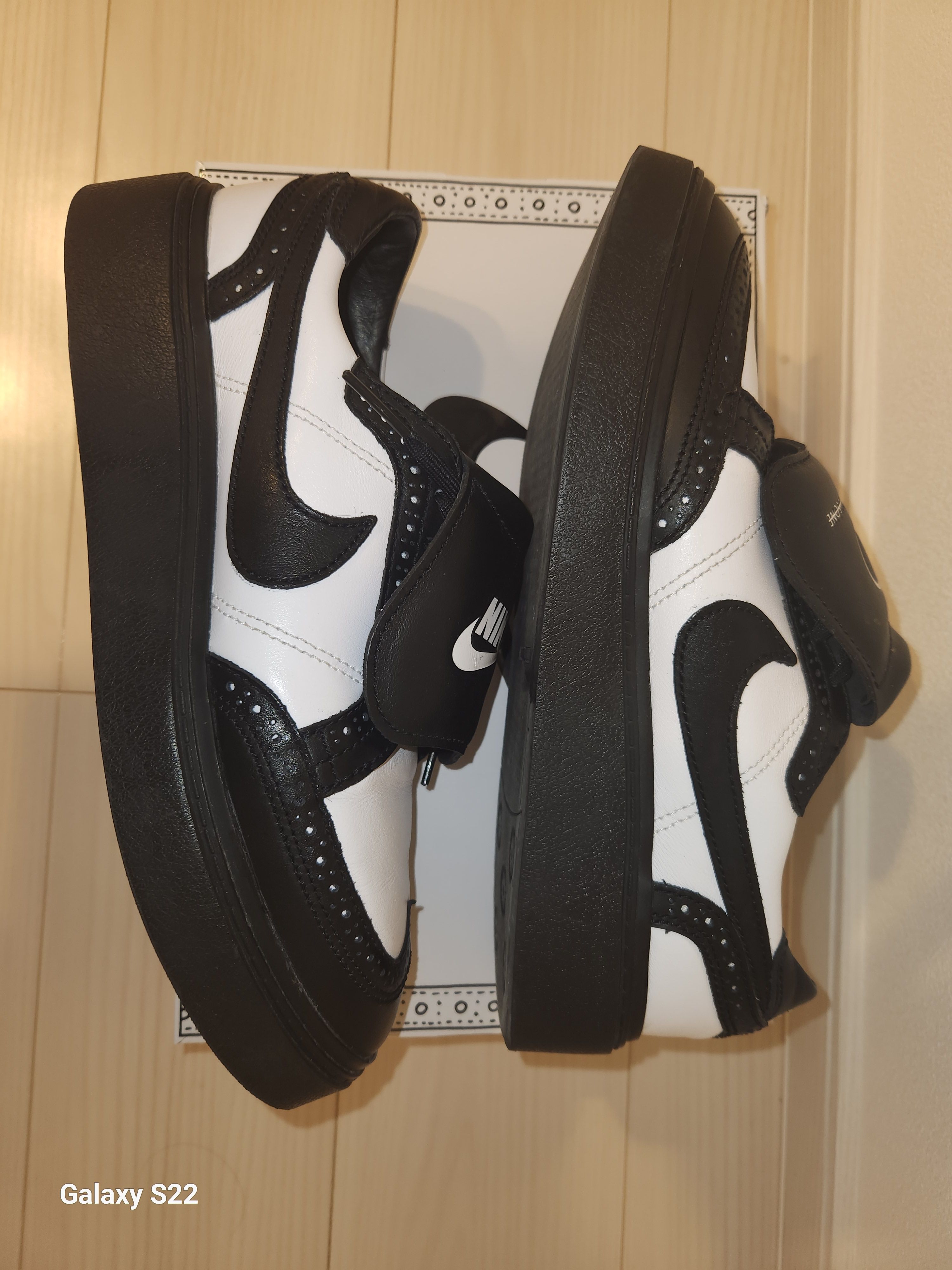 PEACEMINUSONE × Nike Kwondo 1 "Black and White" / G-DRAGON