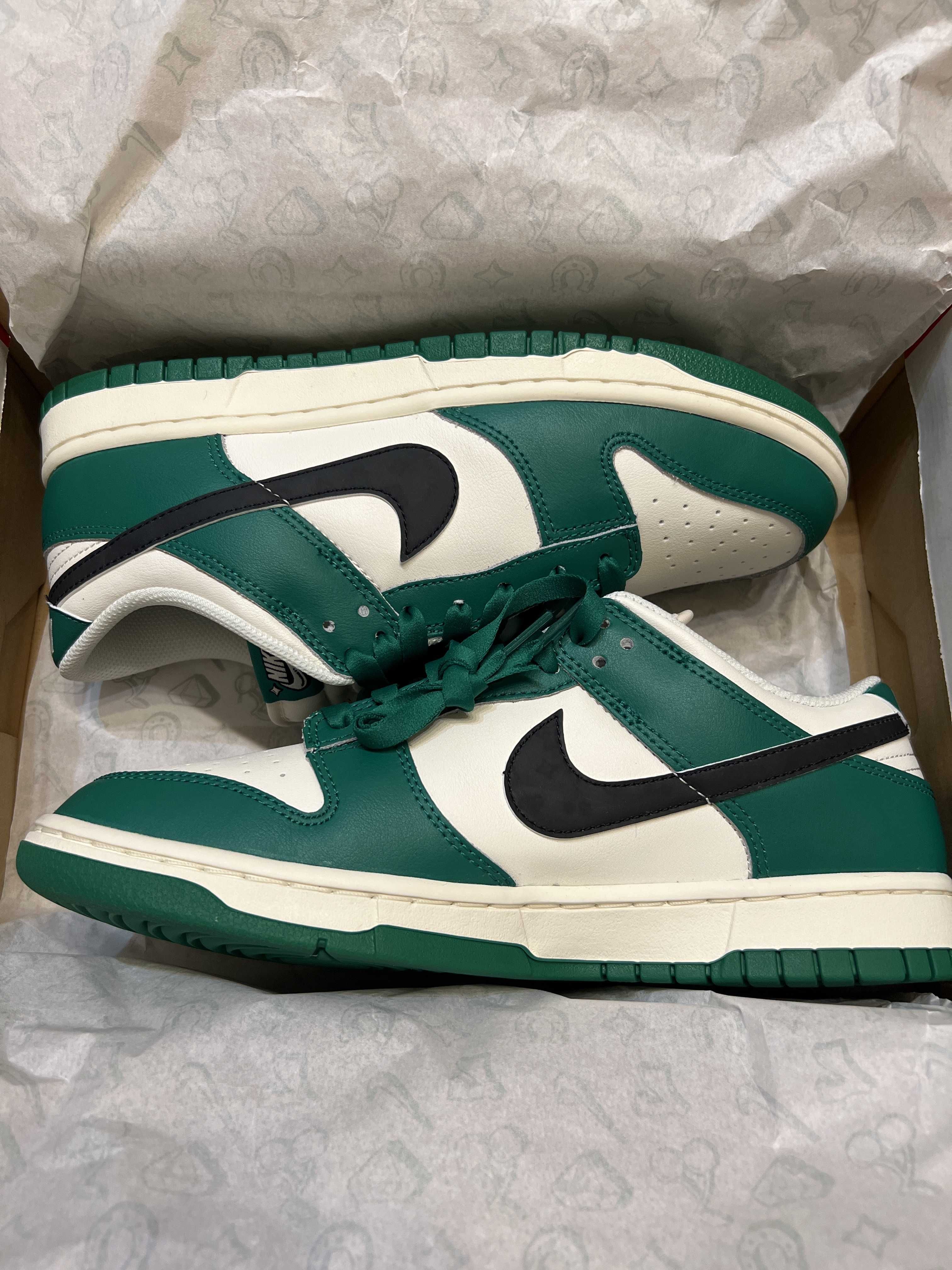 Nike Dunk Low SE Lottery "Pale Ivory/Malachite"