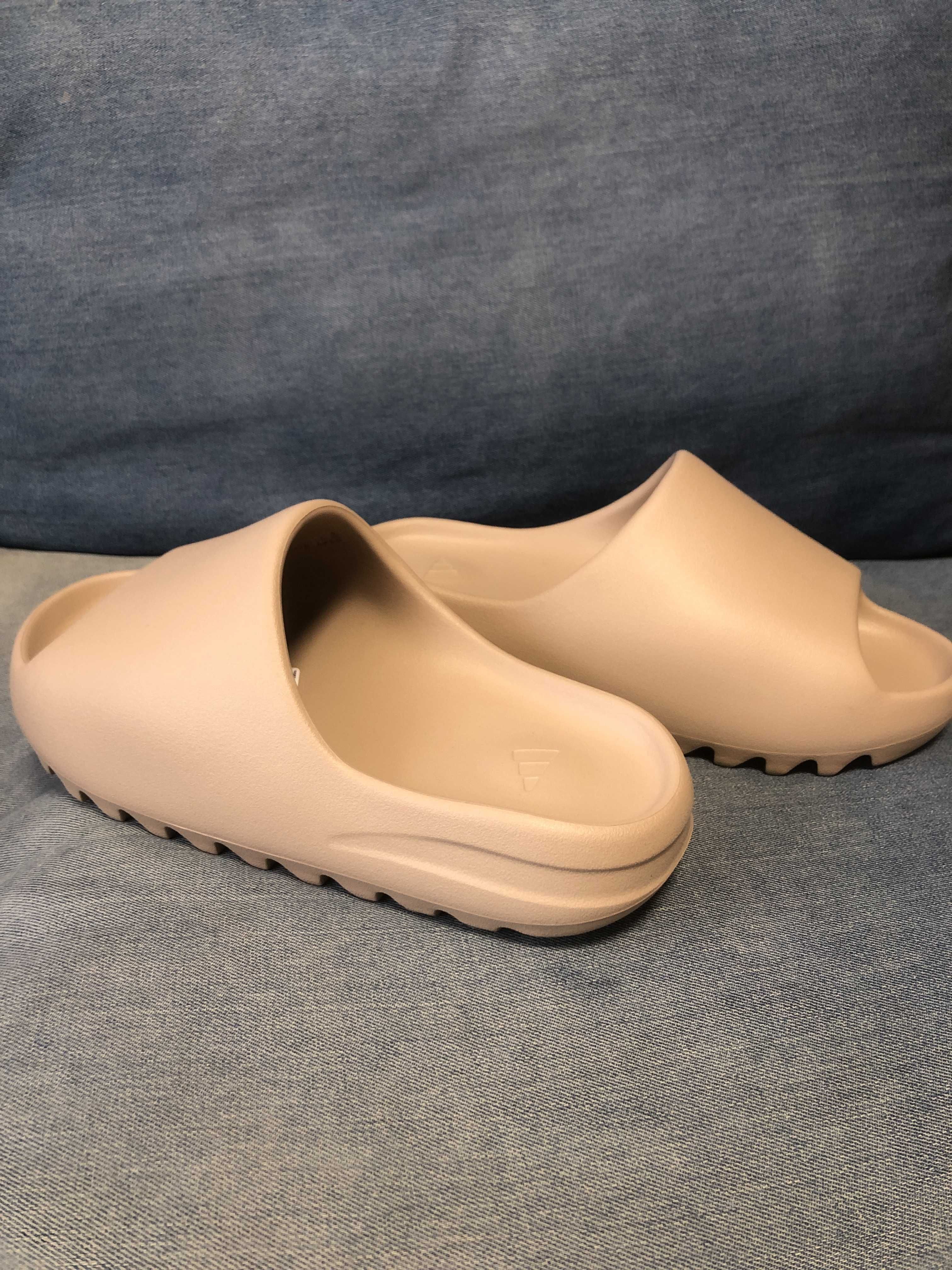 adidas YEEZY Slide "Pure" (GW1934)