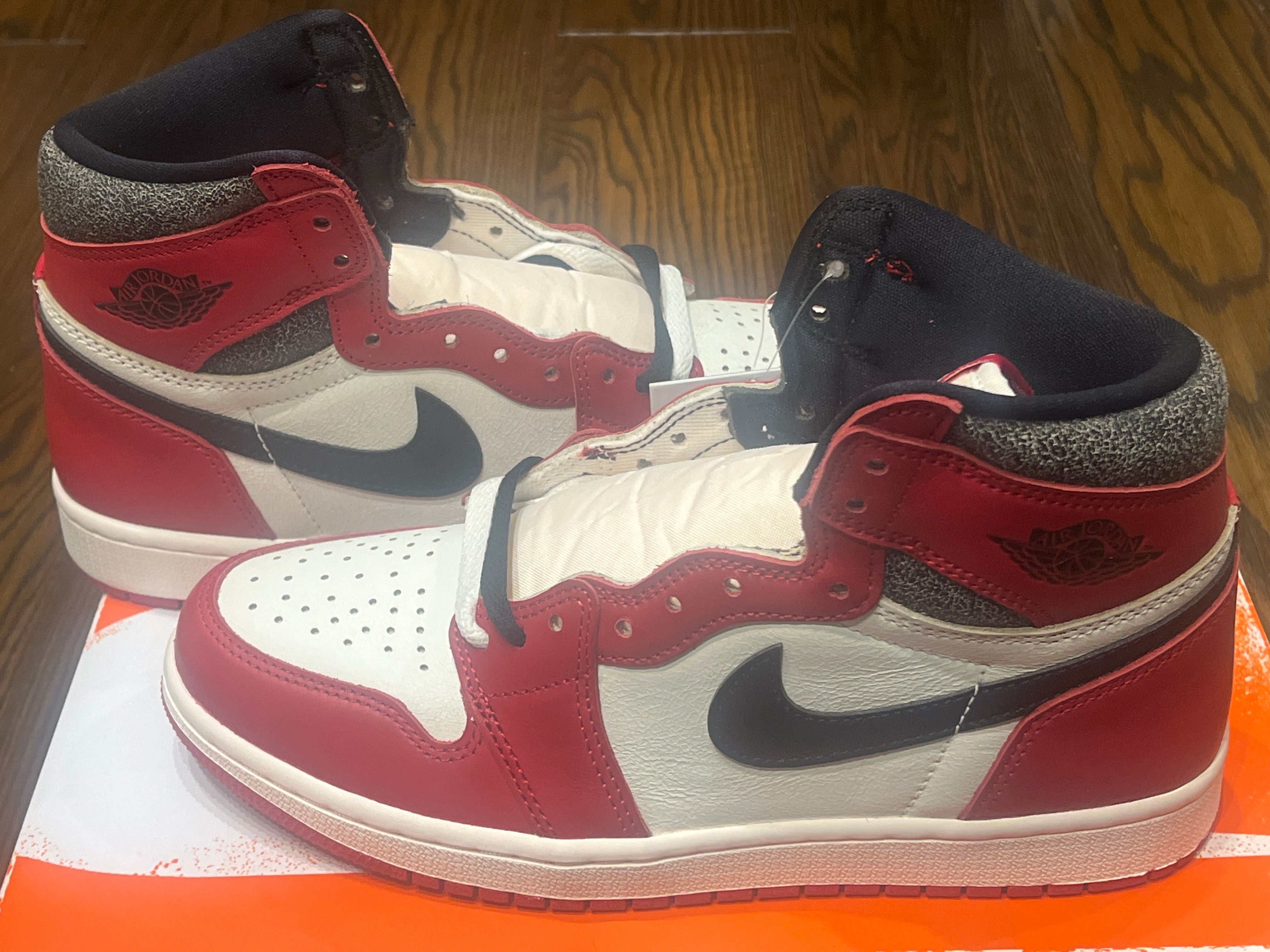 Nike Air Jordan 1 High OG "Lost & Found/Chicago"