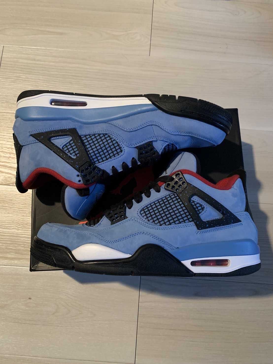 Travis Scott × Nike Air Jordan 4 Retro Cactus Jack "University Blue"