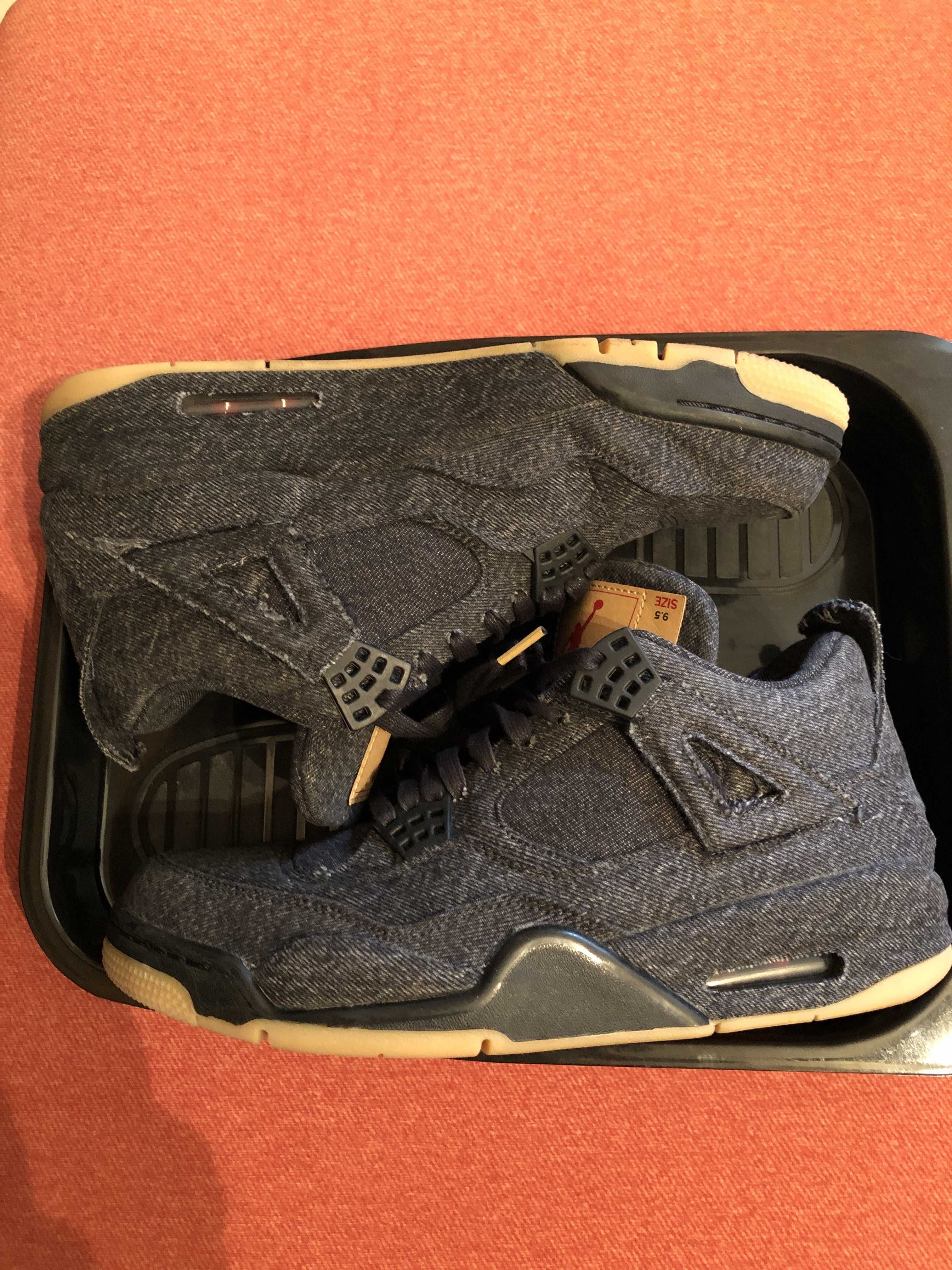 Nike × Levi's Air Jordan 4 "Black Denim" (Tag: LEVIS®)