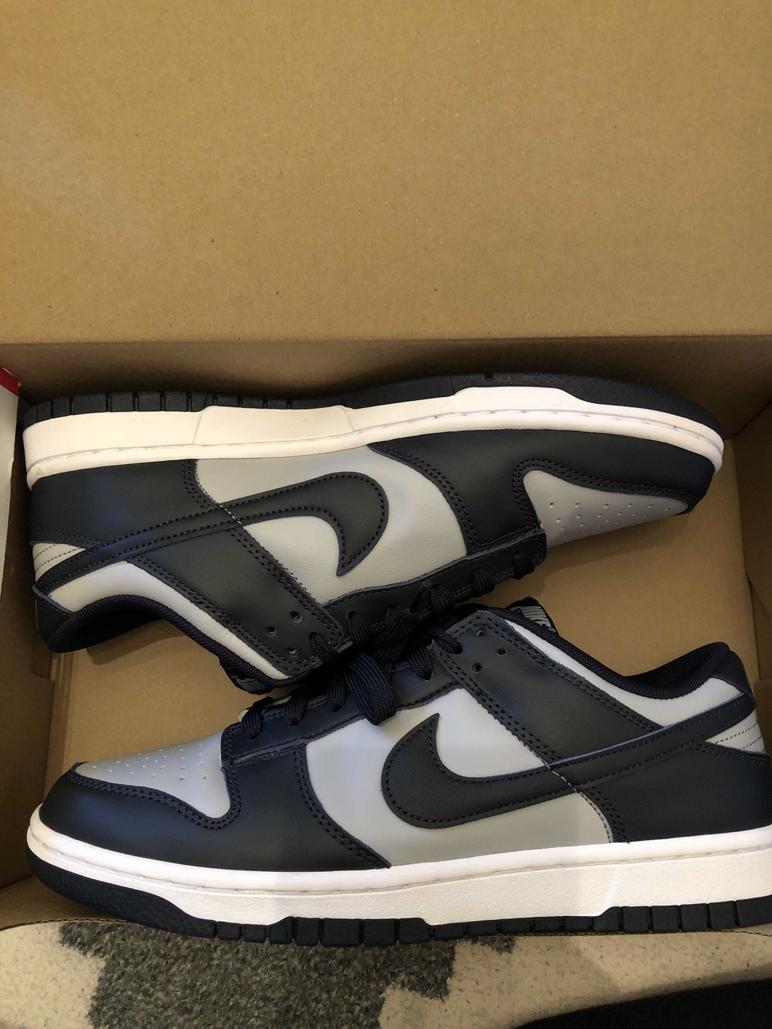 Nike Dunk Low "Championship Grey"