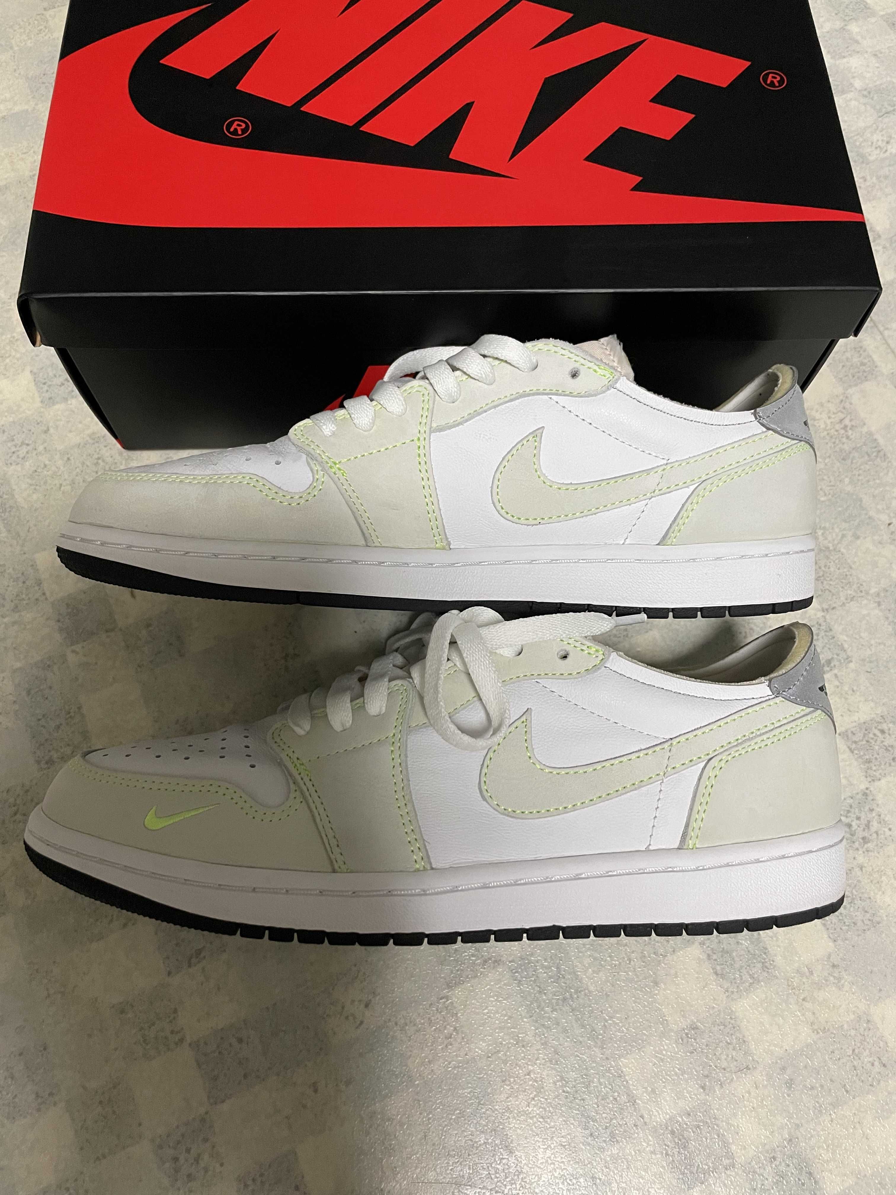 Nike Air Jordan 1 Low OG "Ghost Green"