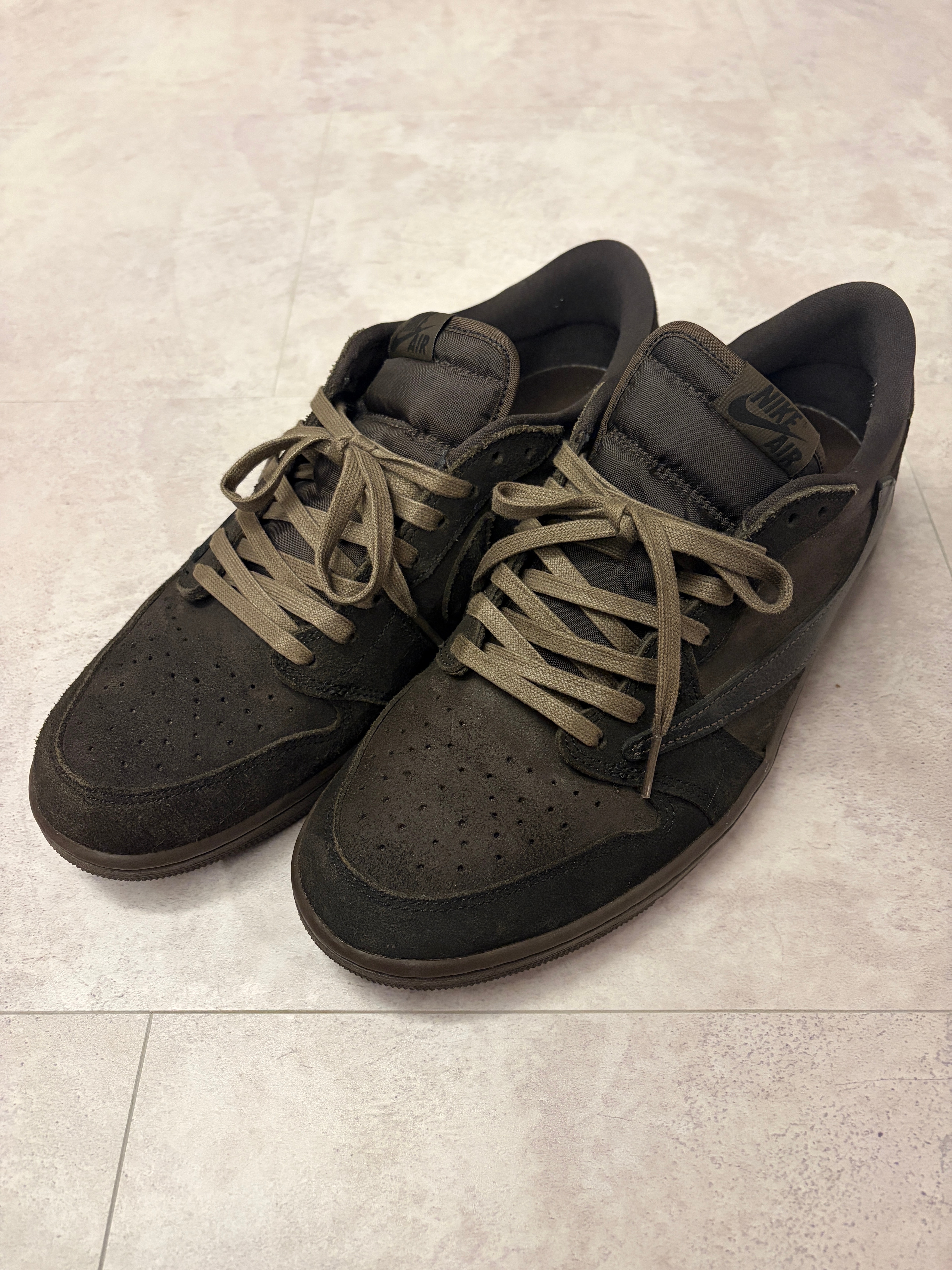 Travis Scott × Nike Air Jordan 1 Low OG SP "Velvet Brown and Dark Mocha"