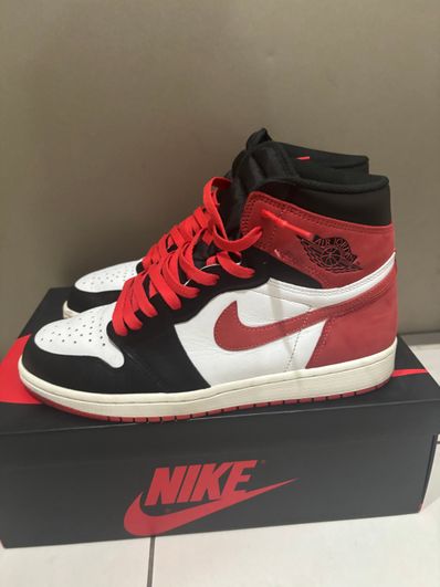 NIKE AIR JORDAN 1 RETRO HIGH "TRACK RED"