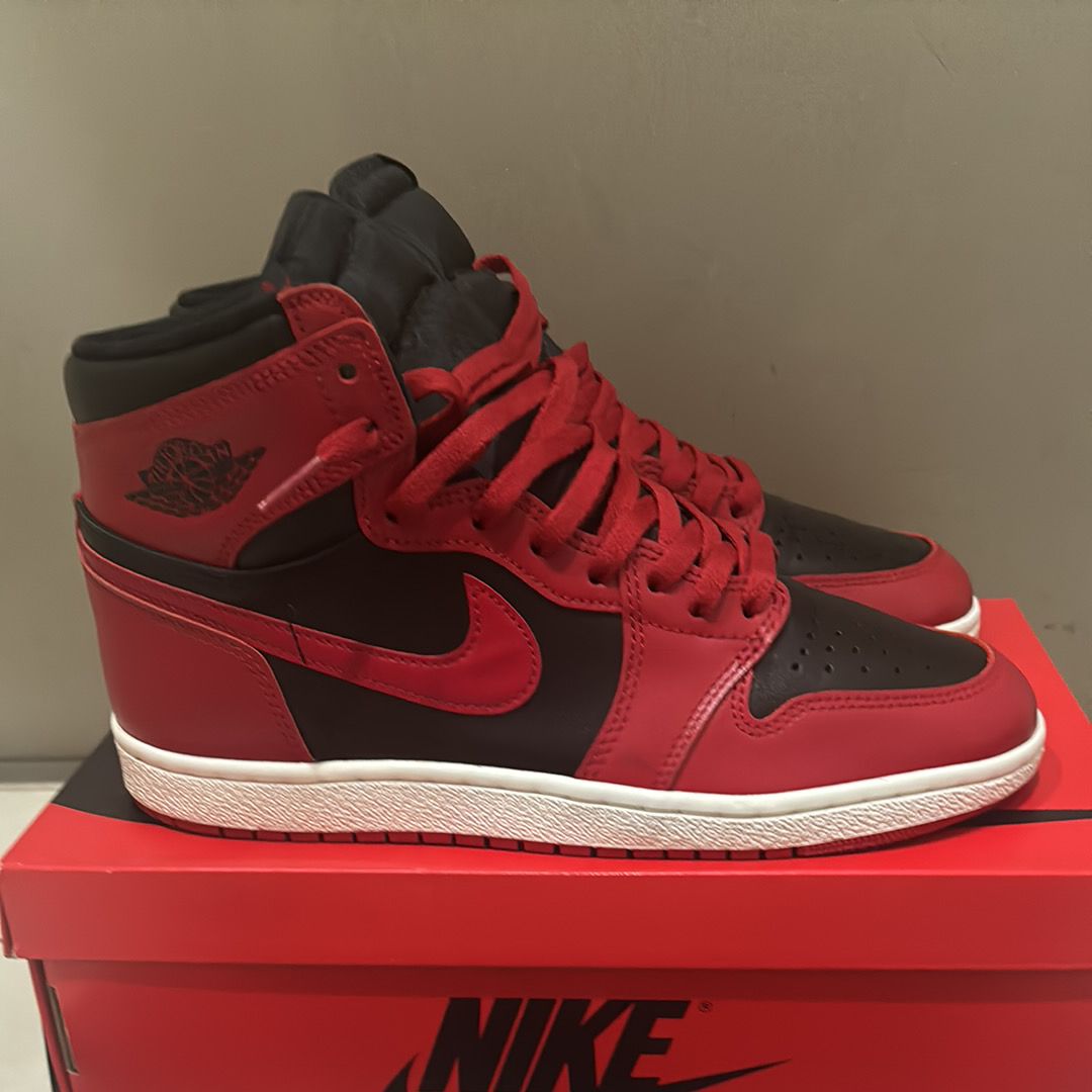 Nike Air Jordan 1 High ’85 "Varsity Red"