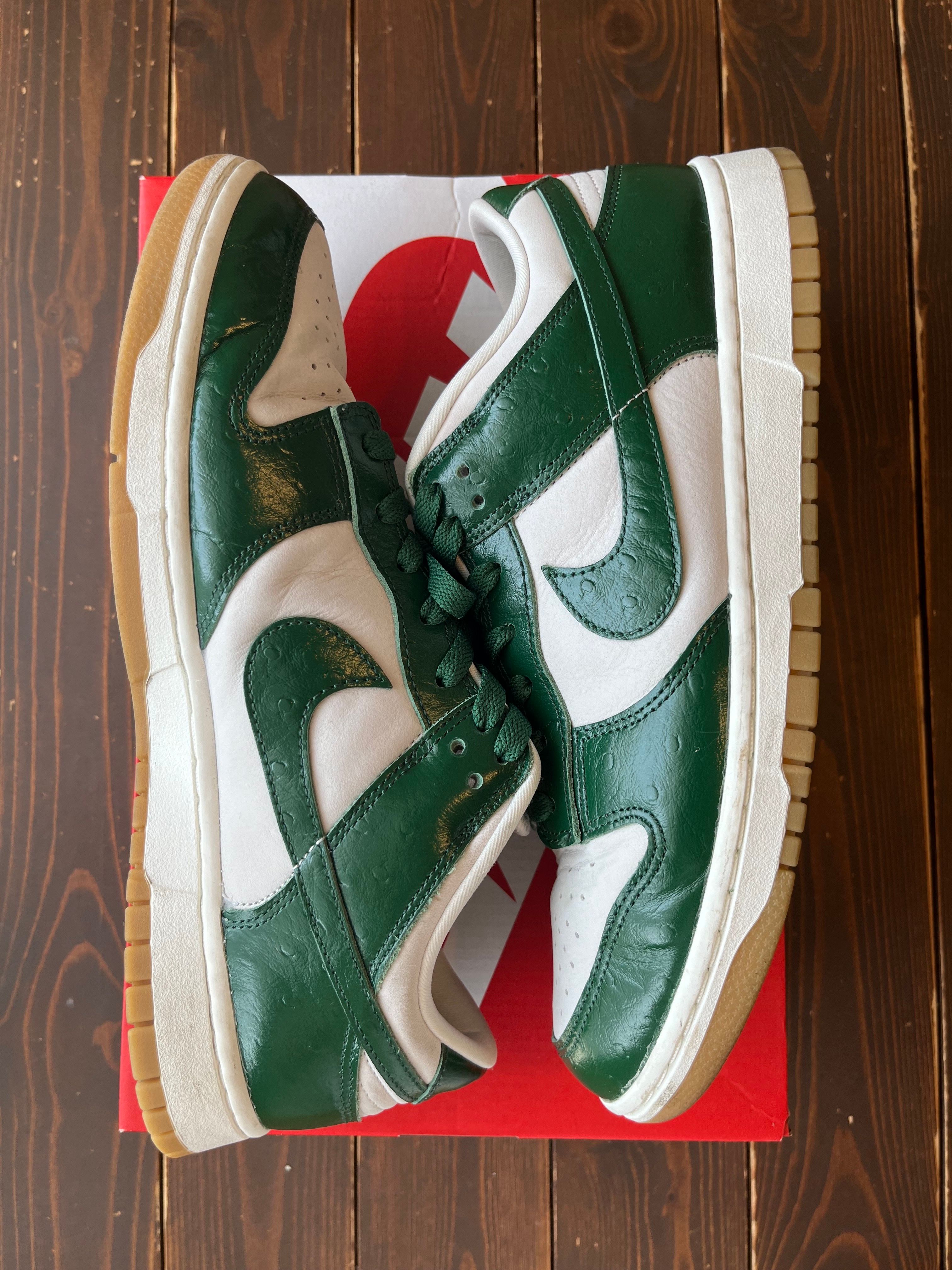 Nike Women's Dunk Low LX  "Gorge Green"