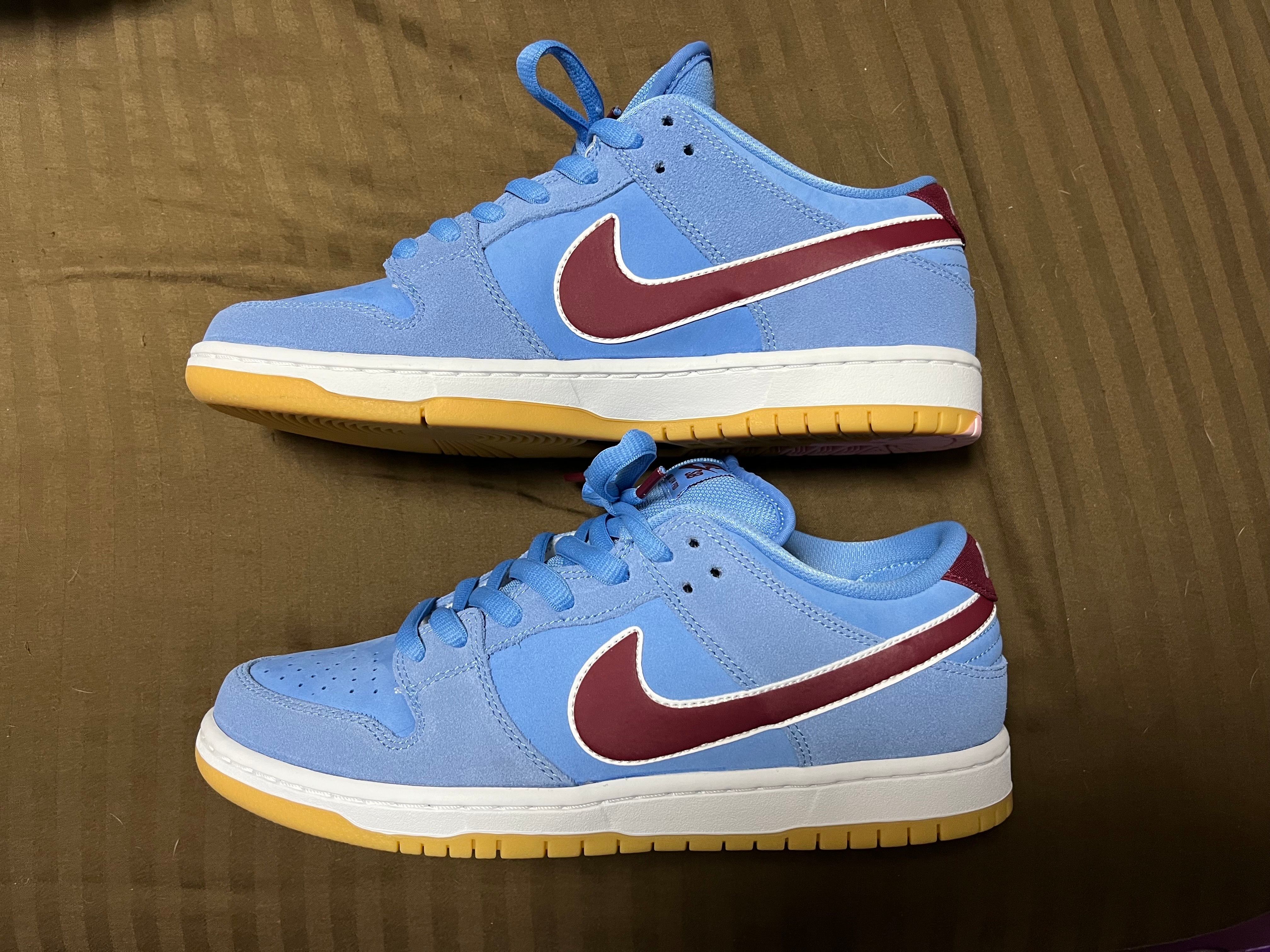 Nike SB Dunk Low Pro "Philadelphia Phillies/Valor Blue and Team Maroon"