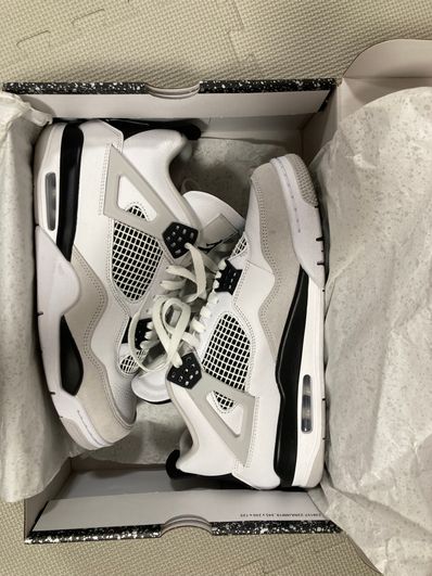 Nike Air Jordan 4 "Military Black"