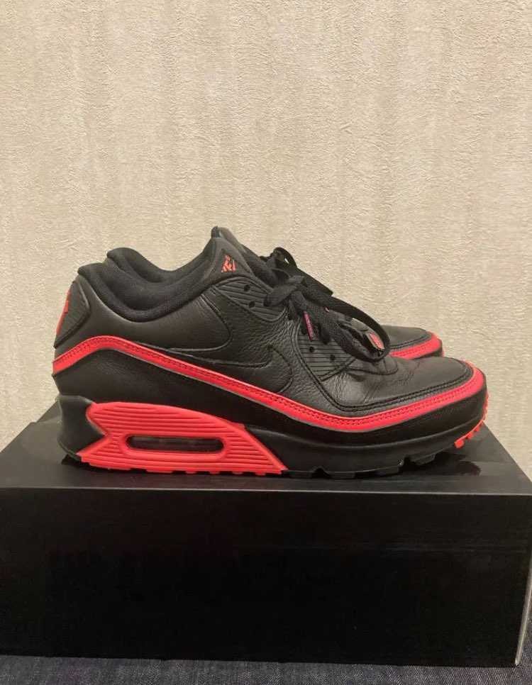 UNDEFEATED × Nike Air Max 90 "Black/Red"