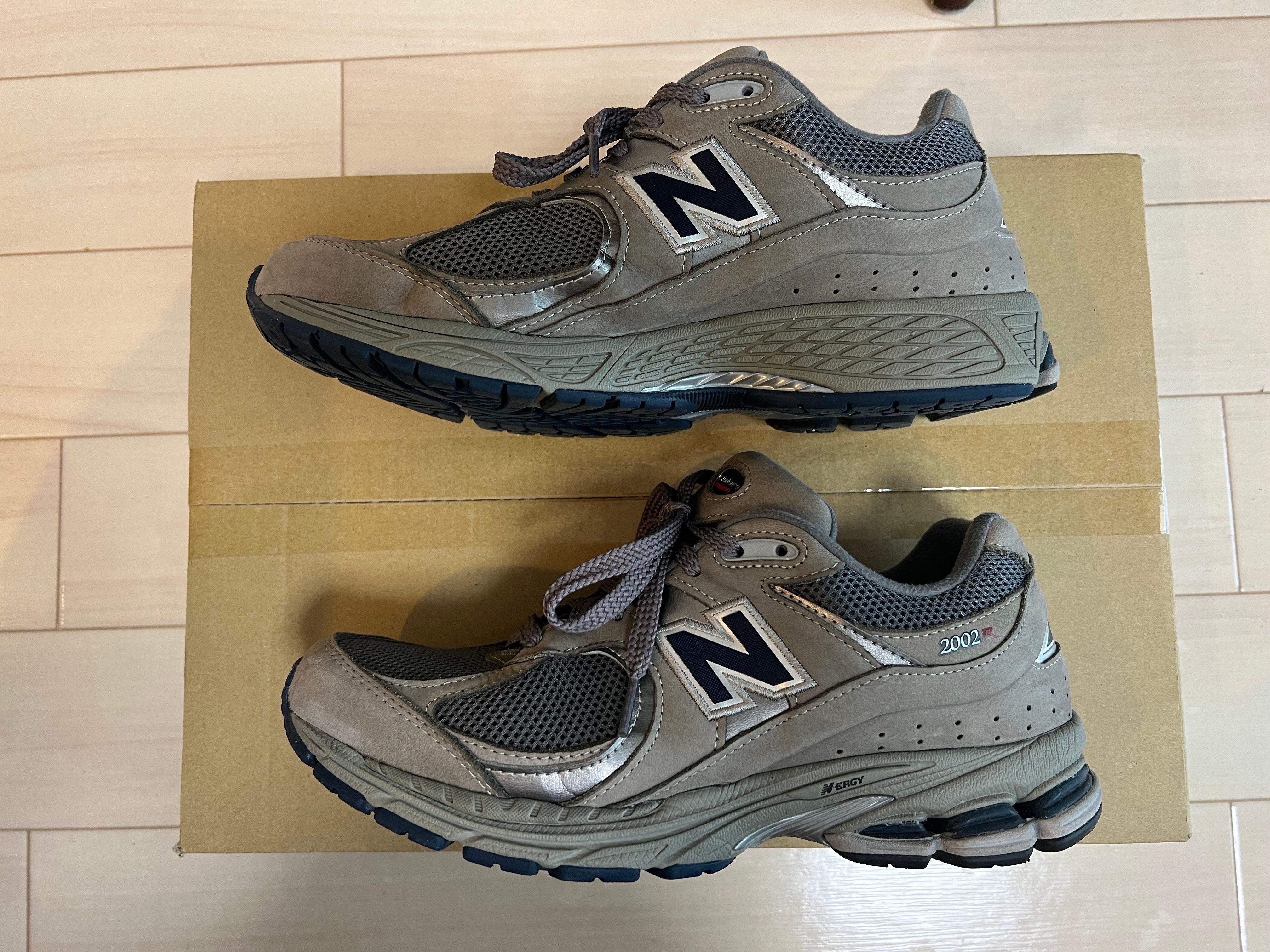 New Balance 2002R "Gray"