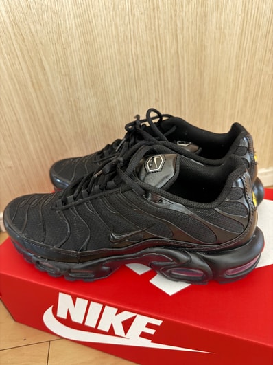 Nike Air Max Plus "Triple Black"