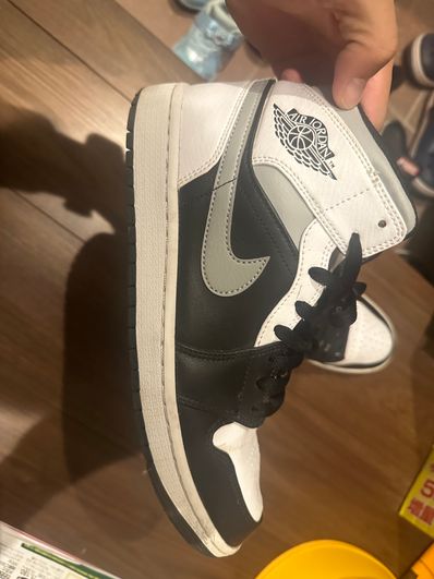 NIKE AIR JORDAN 1 MID "WHITE SHADOW"