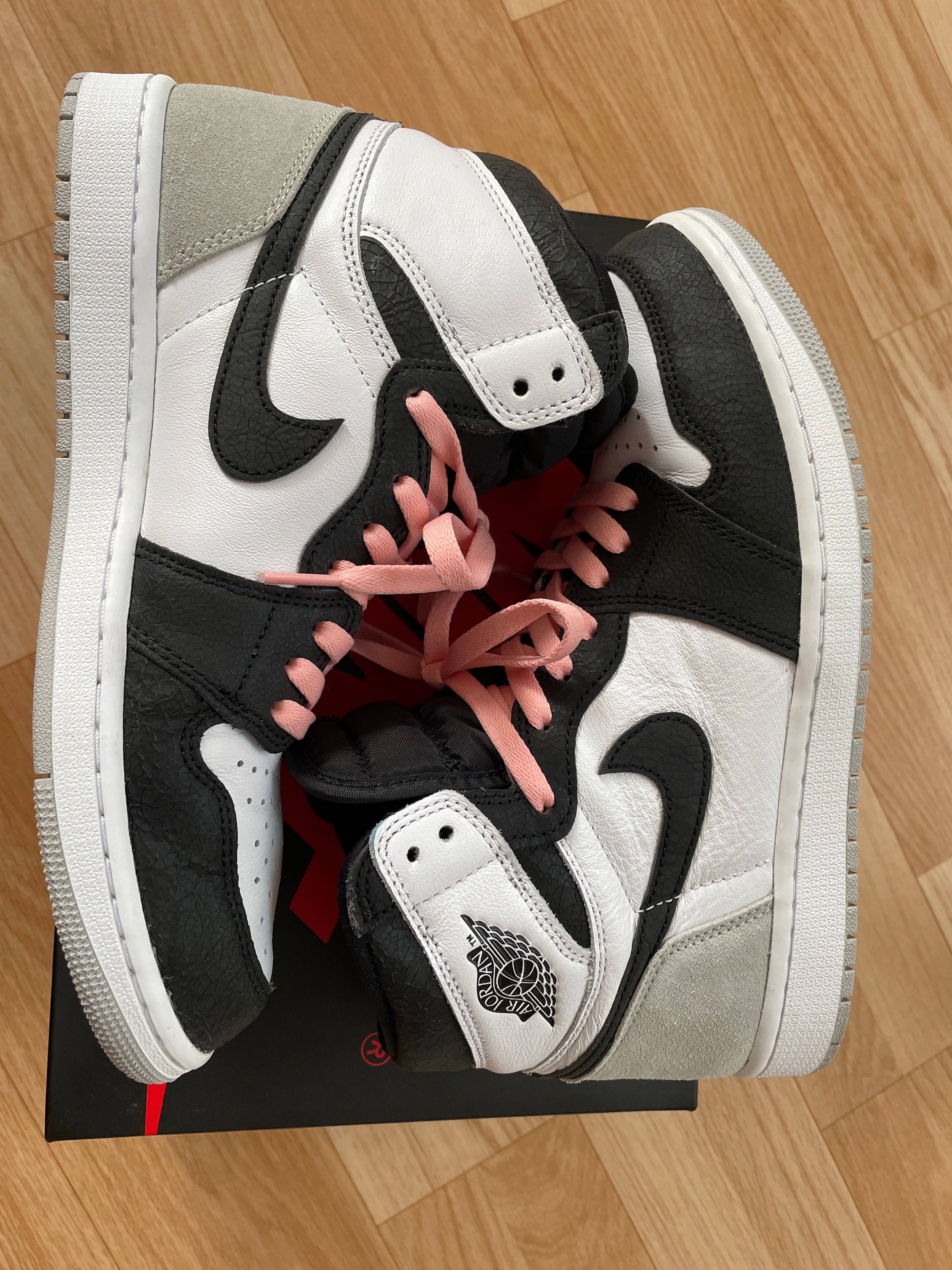 Nike Air Jordan 1 High OG "Bleached Coral"