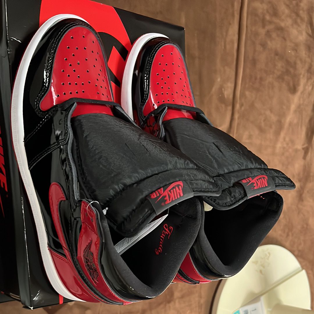 Nike Air Jordan 1 High OG "Patent Bred"
