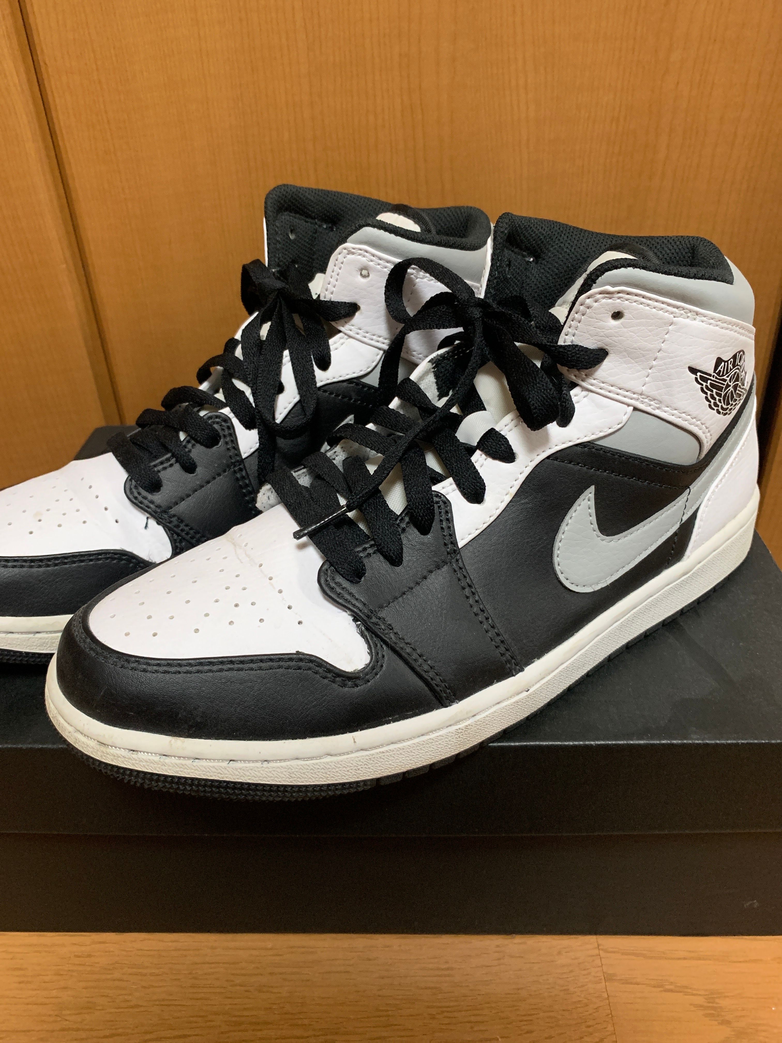 NIKE AIR JORDAN 1 MID "WHITE SHADOW"