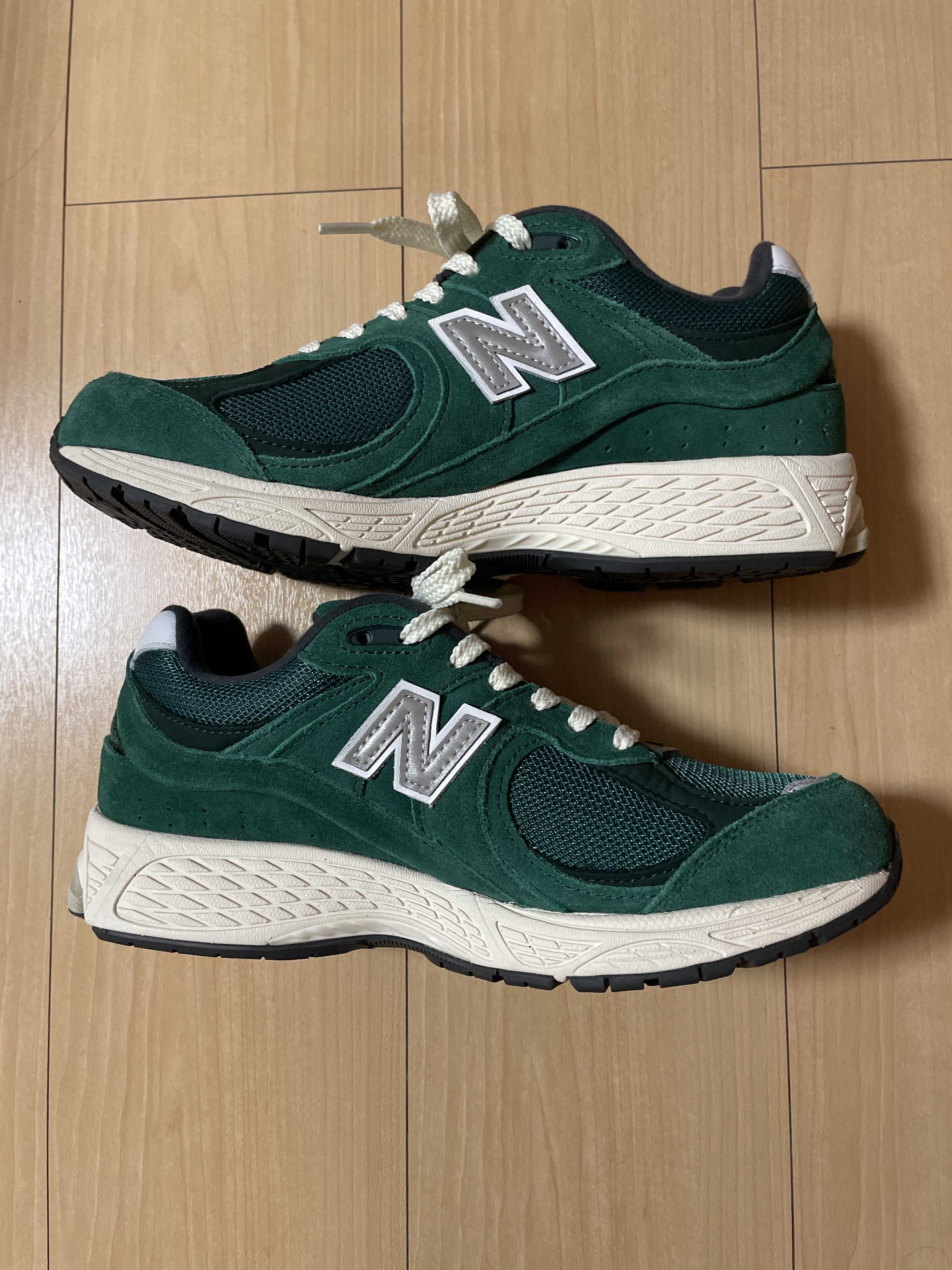 New Balance 2002R "Forest Green"