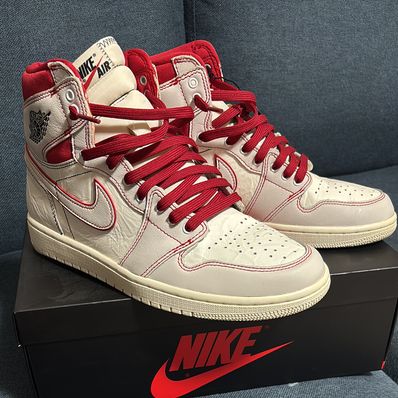 Nike Air Jordan 1 Retro High OG "Sail/University Red"