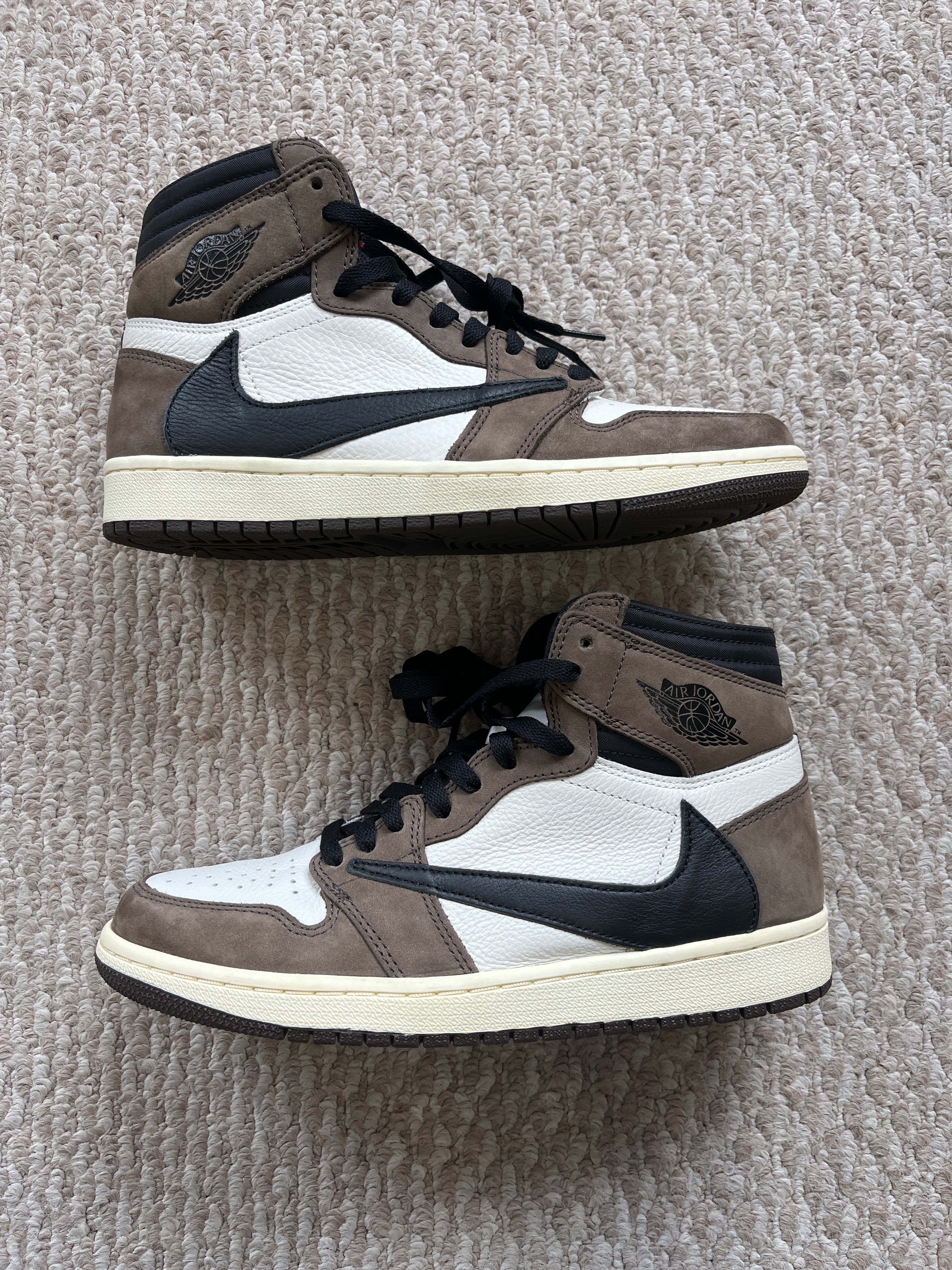 Travis Scott × Nike Air Jordan 1 Retro High OG TS SP "Sail/Dark Mocha"