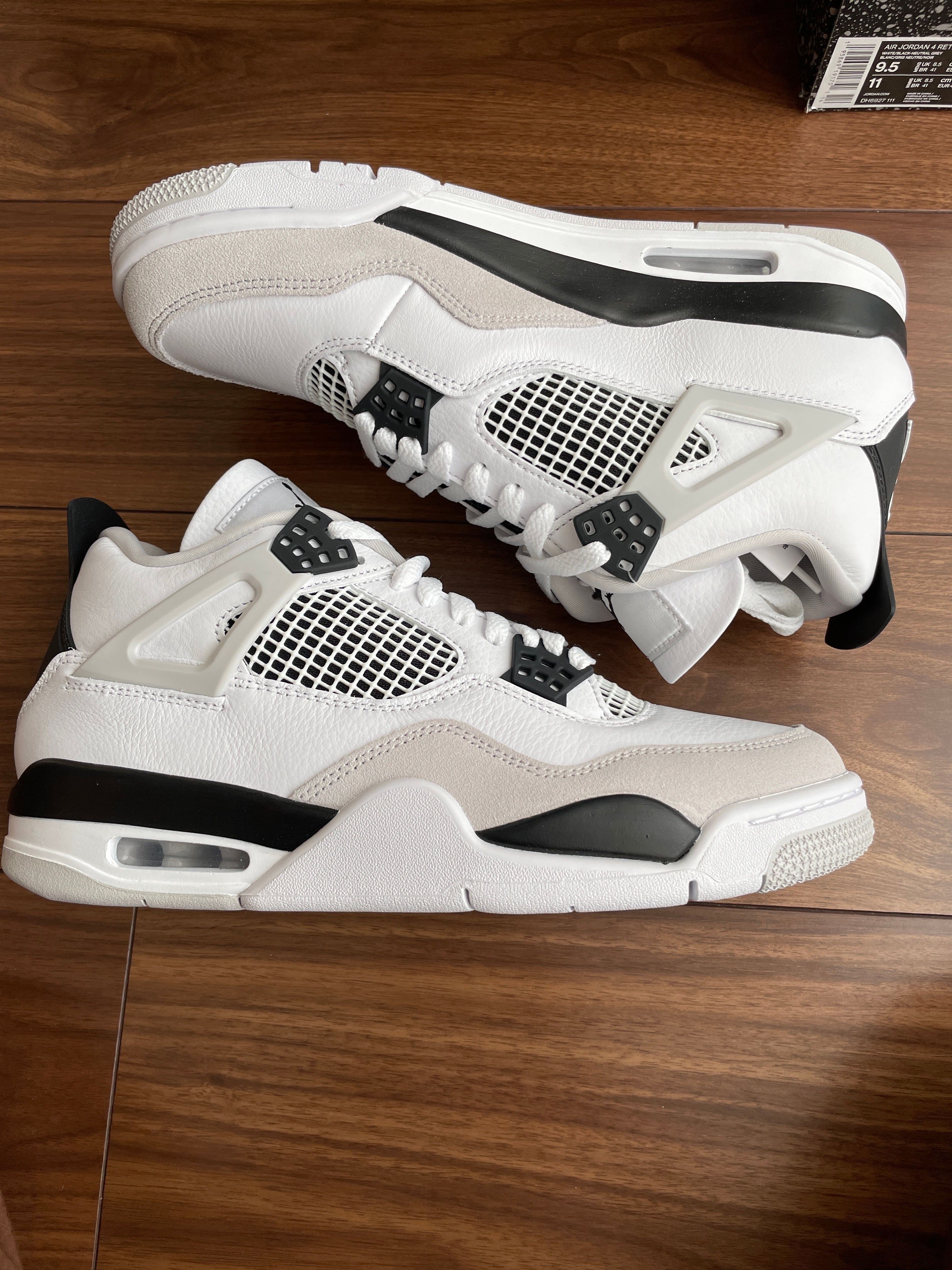 Nike Air Jordan 4 "Military Black"