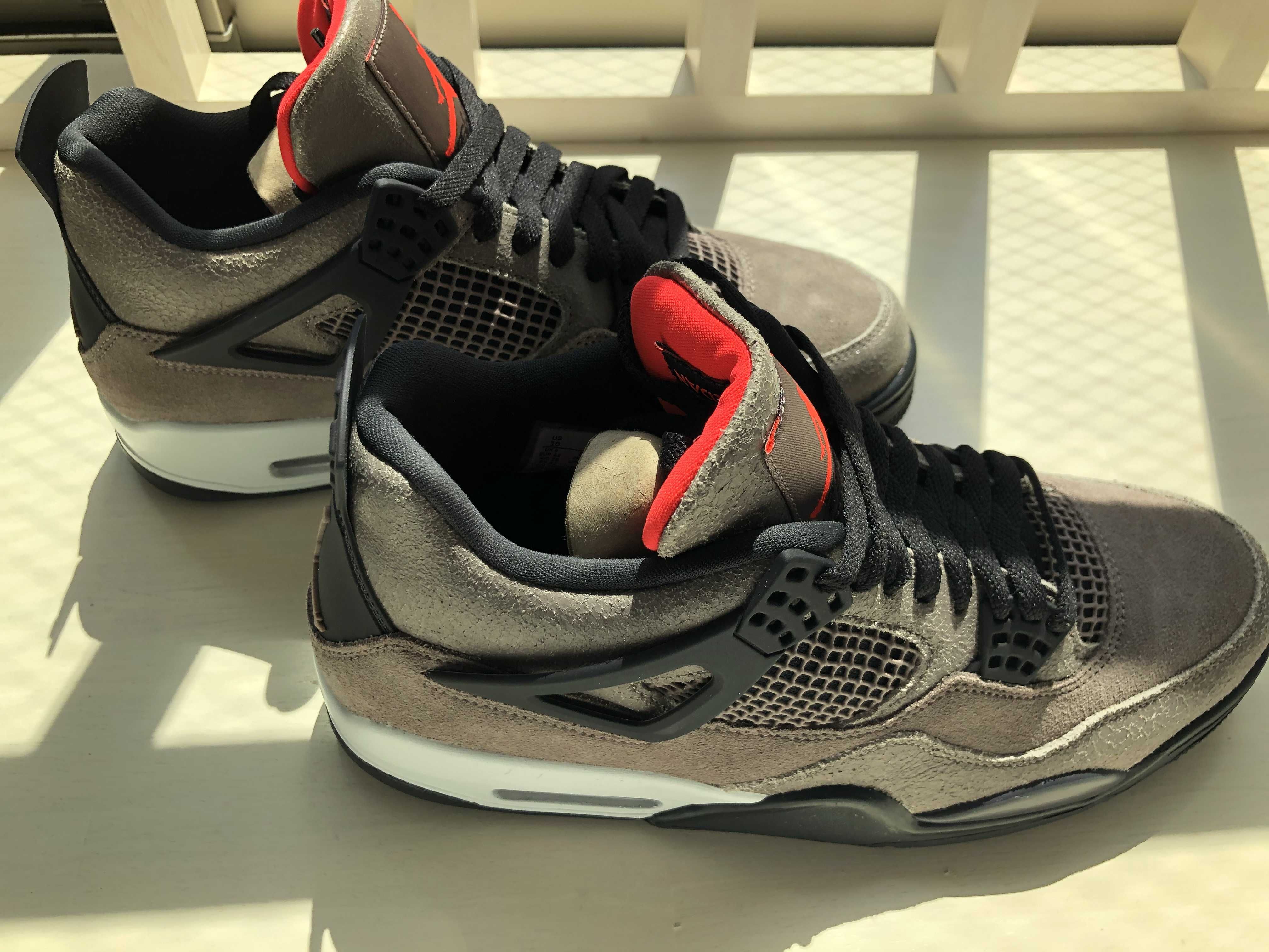 Nike Air Jordan 4 "Taupe Haze"