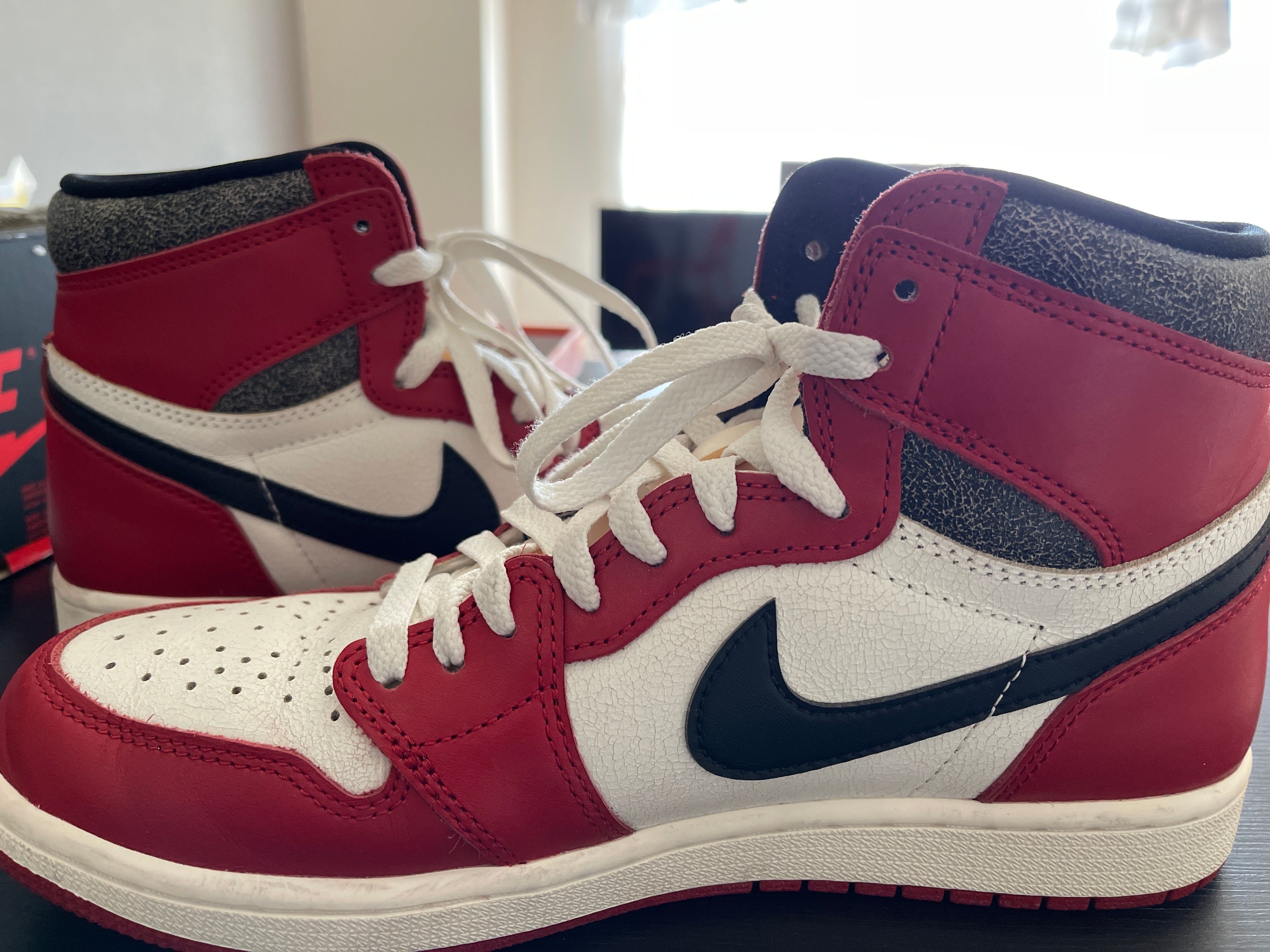 Nike Air Jordan 1 High OG "Lost & Found/Chicago"