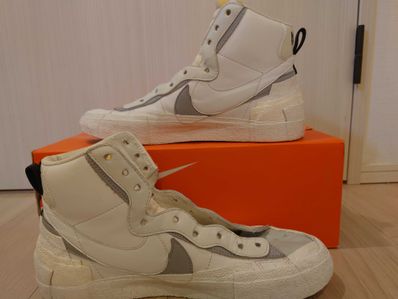sacai × NIKE BLAZER MID "WHITE/WOLF GREY"