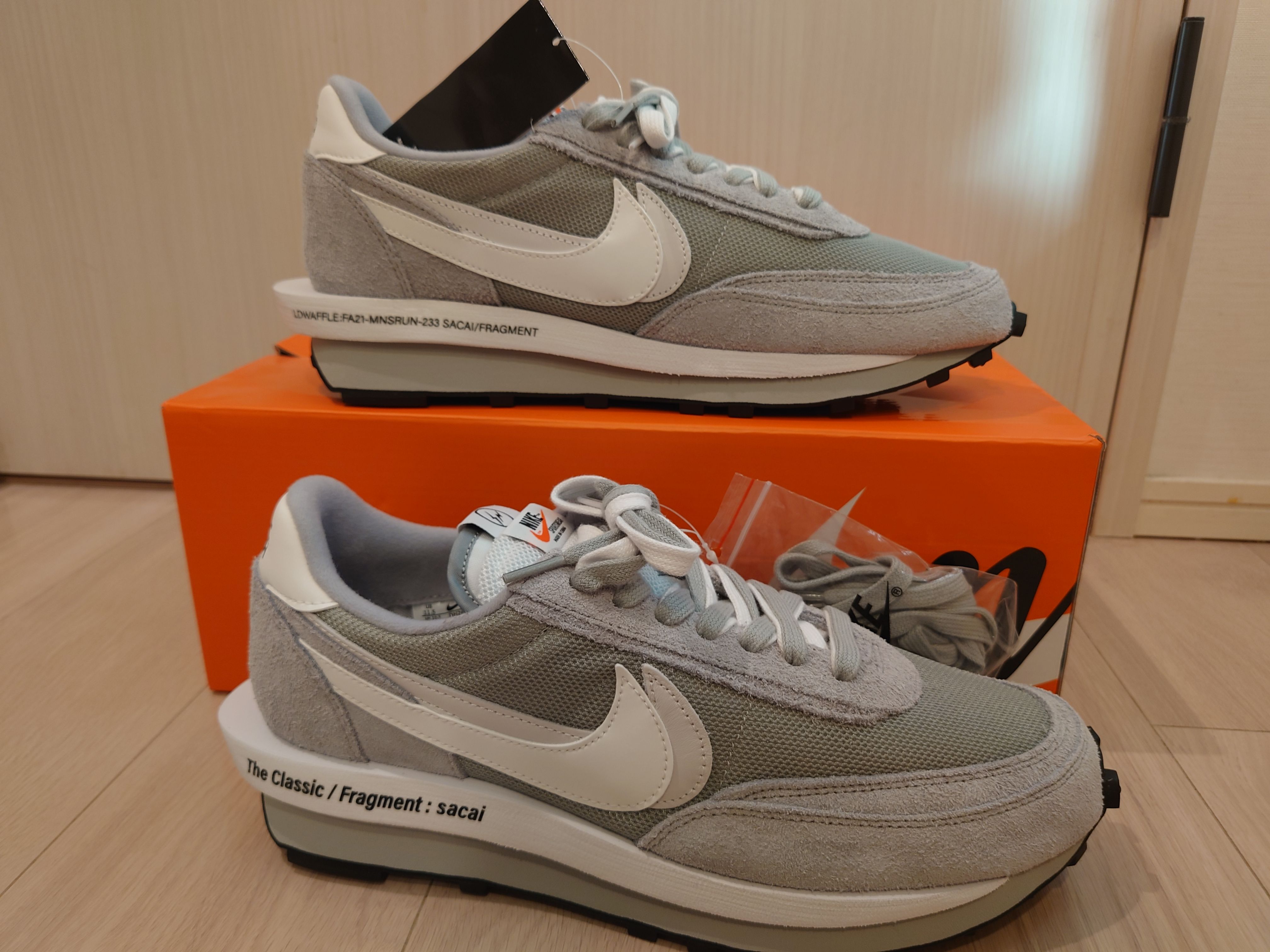 Fragment × sacai × Nike LD Waffle "Light Smoke Grey"