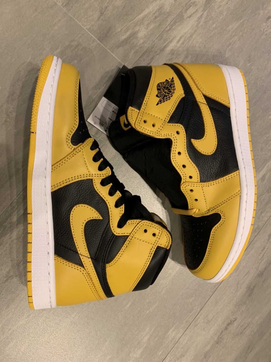 Nike Air Jordan 1 High OG "Pollen" 