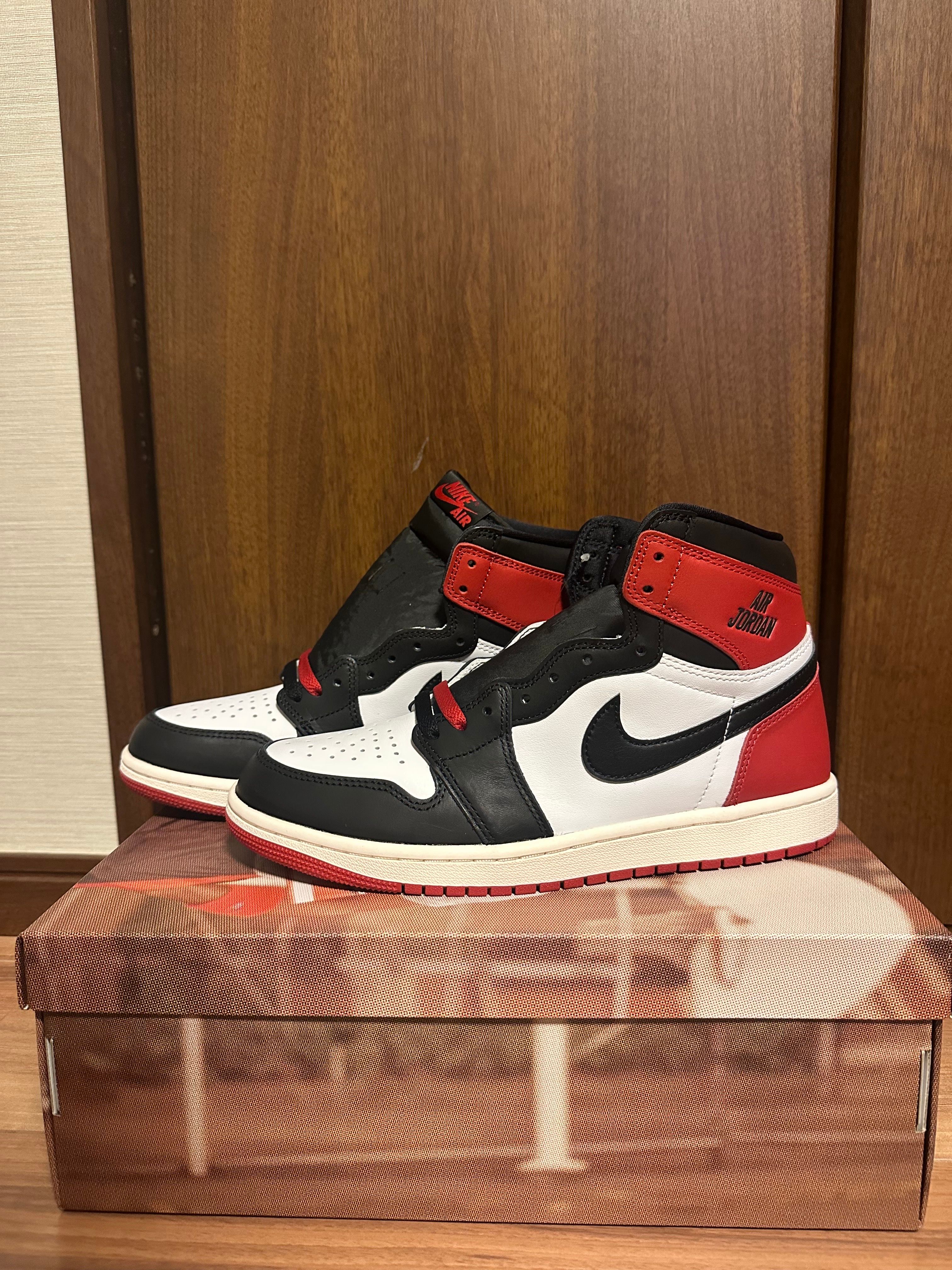 Nike Air Jordan 1 Retro High OG "Black Toe Reimagined"