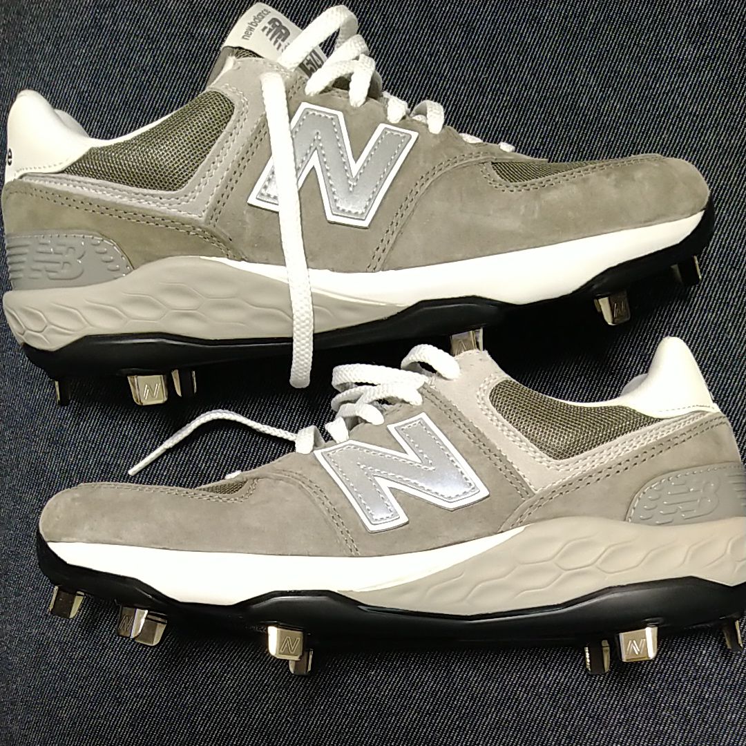 大谷翔平 × New Balance 574 Cleats "Cement/Cool Gray"
