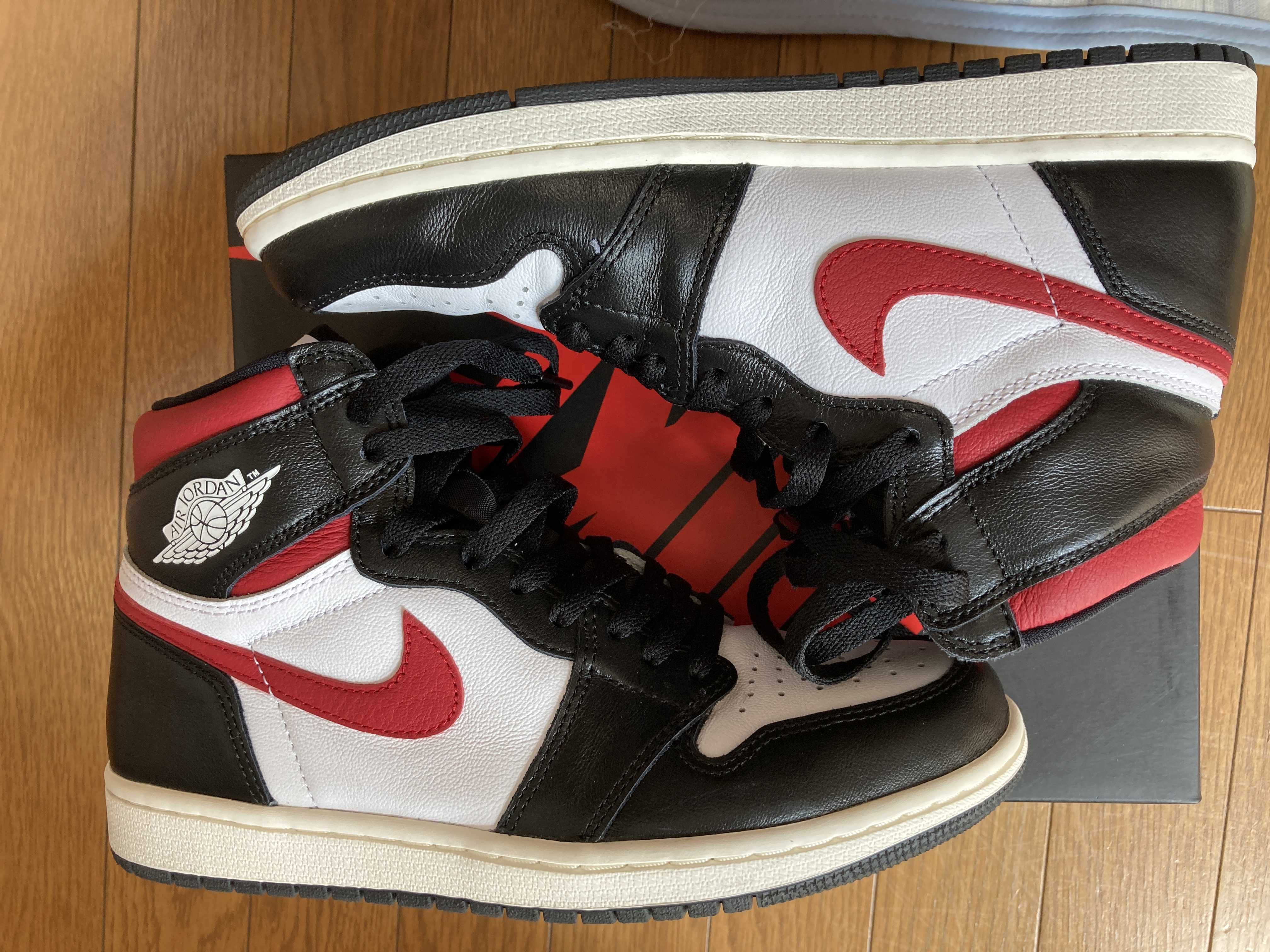Nike Air Jordan 1 Retro High "Black/White/Sail/Gym Red"