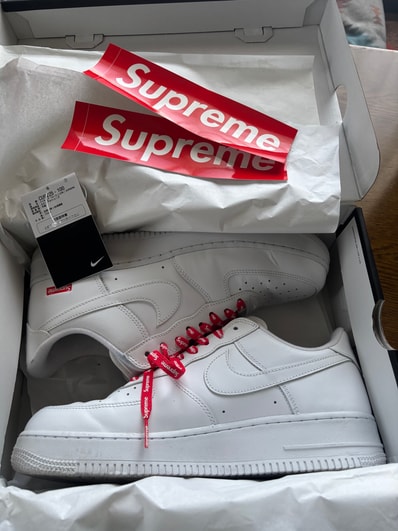 Supreme × Nike Air Force 1 Low "White"