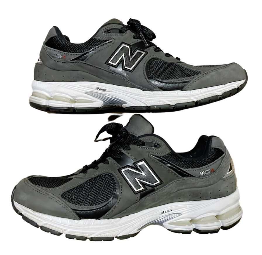 New Balance 2002R "Black/Gray"