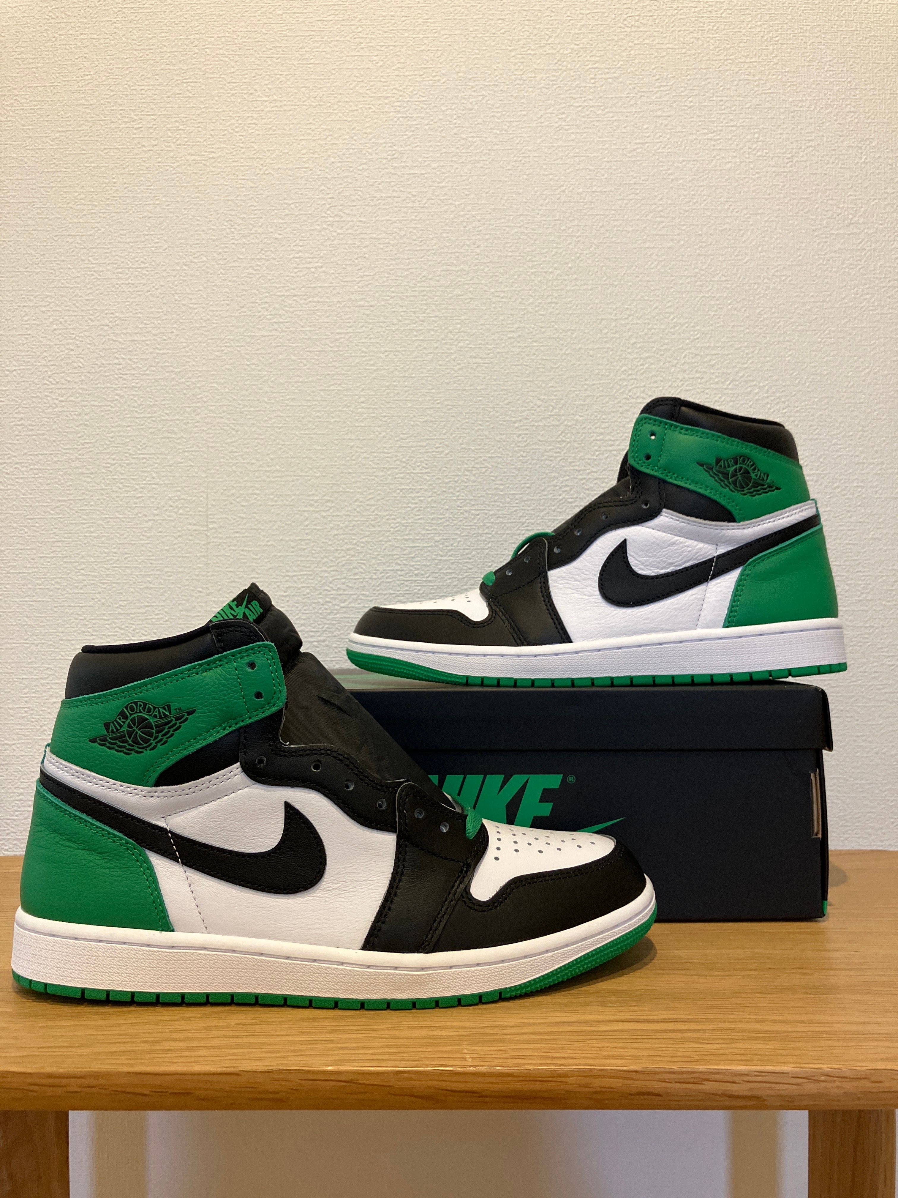 Nike Air Jordan 1 Retro High OG "Celtics/Black and Lucky Green" (2023)