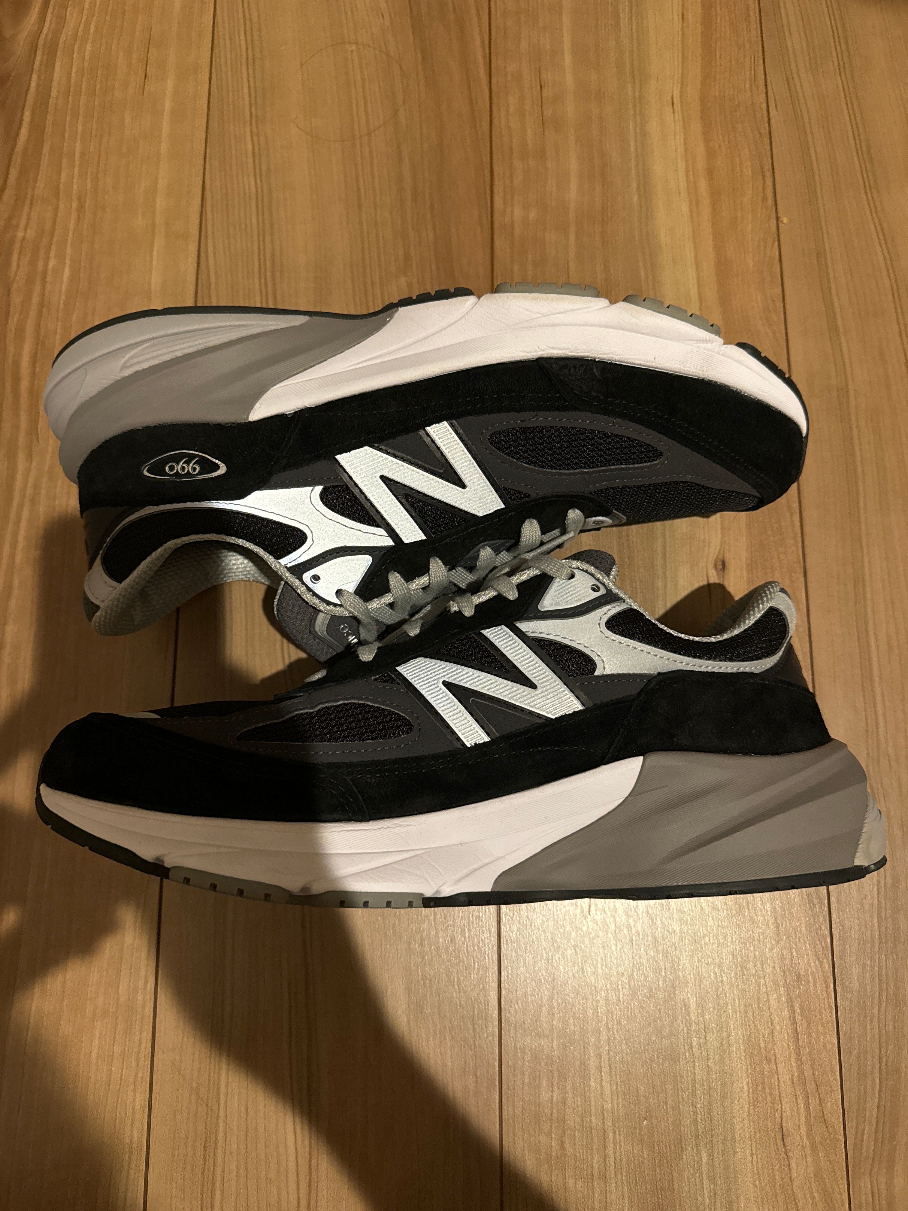 New Balance 990V6 "Black" (Heel NB Logo)