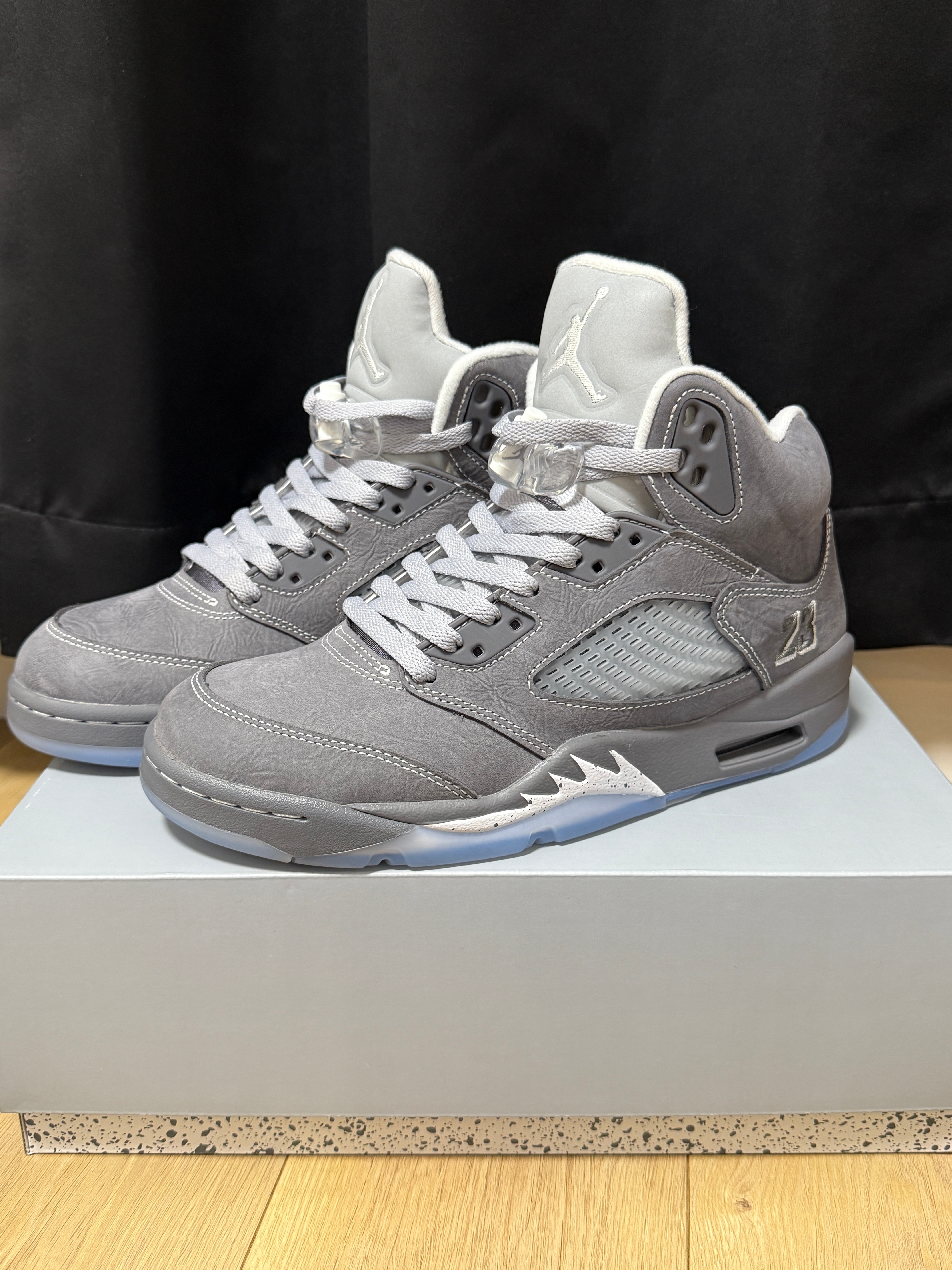 Nike Air Jordan 5 Retro "Light Graphite/Wolf Grey" (2026)