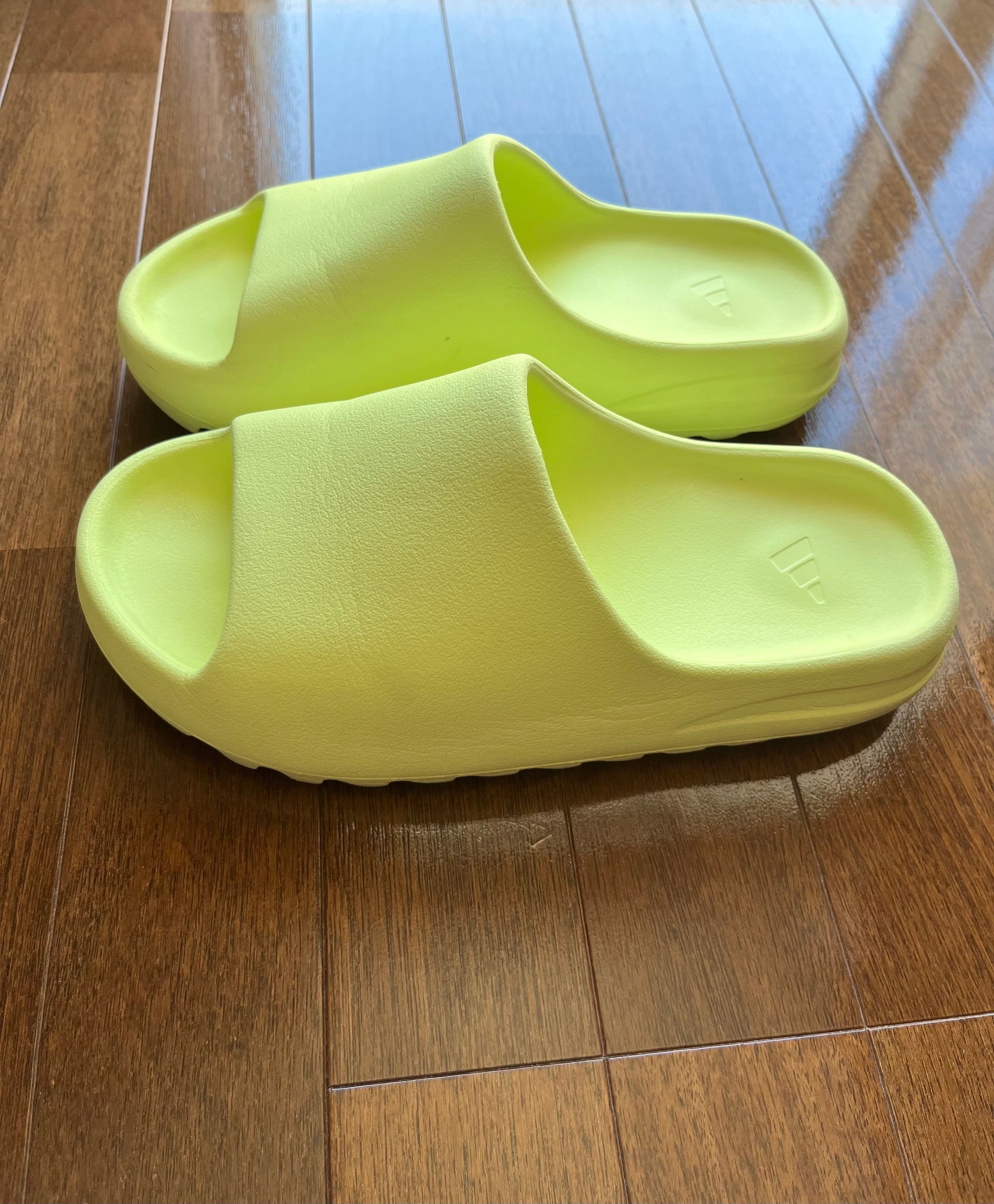 adidas YEEZY Slide "Glow Green"