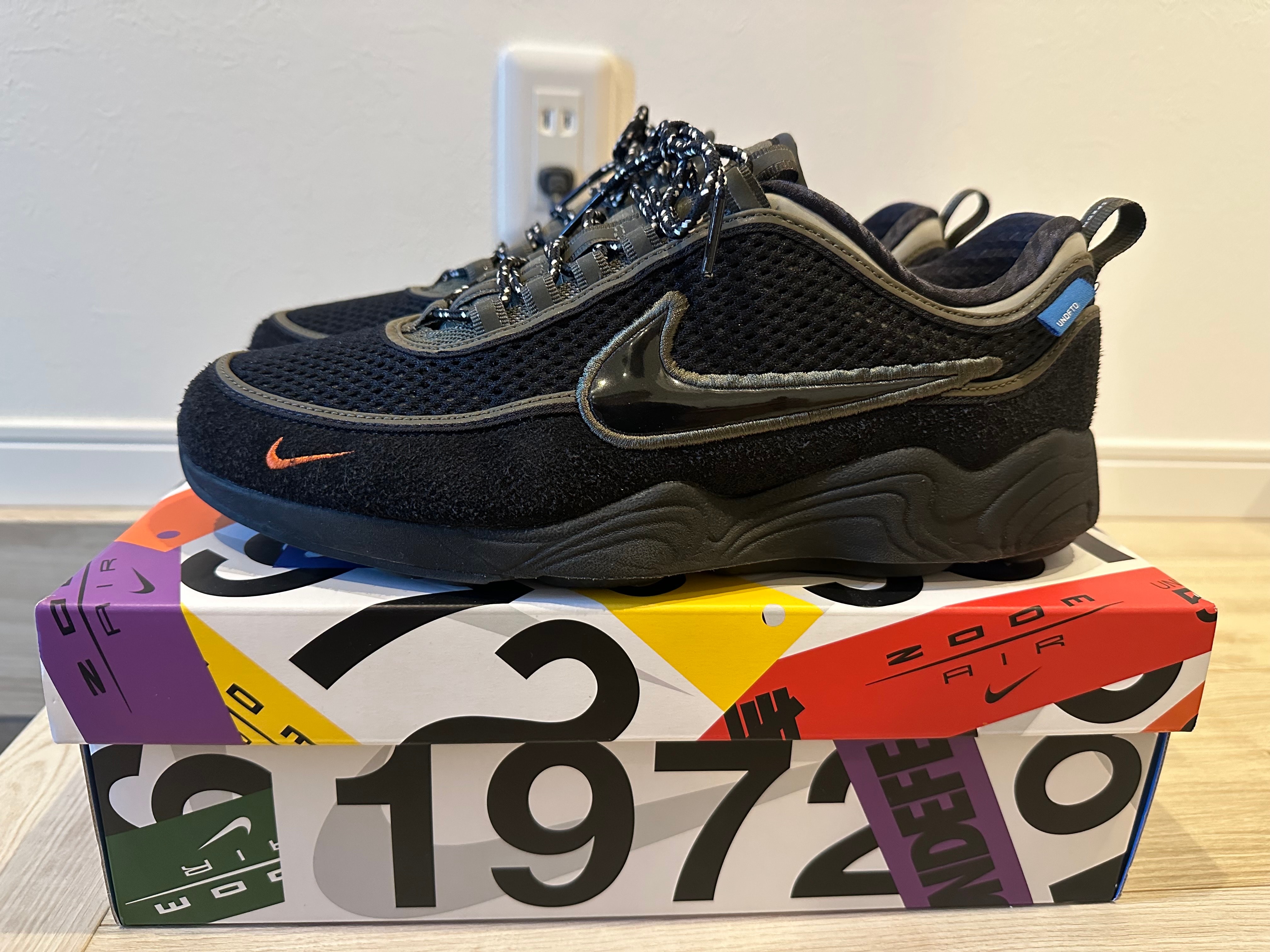 UNDEFEATED × Nike Air Zoom Spiridon "Cargo Khaki"