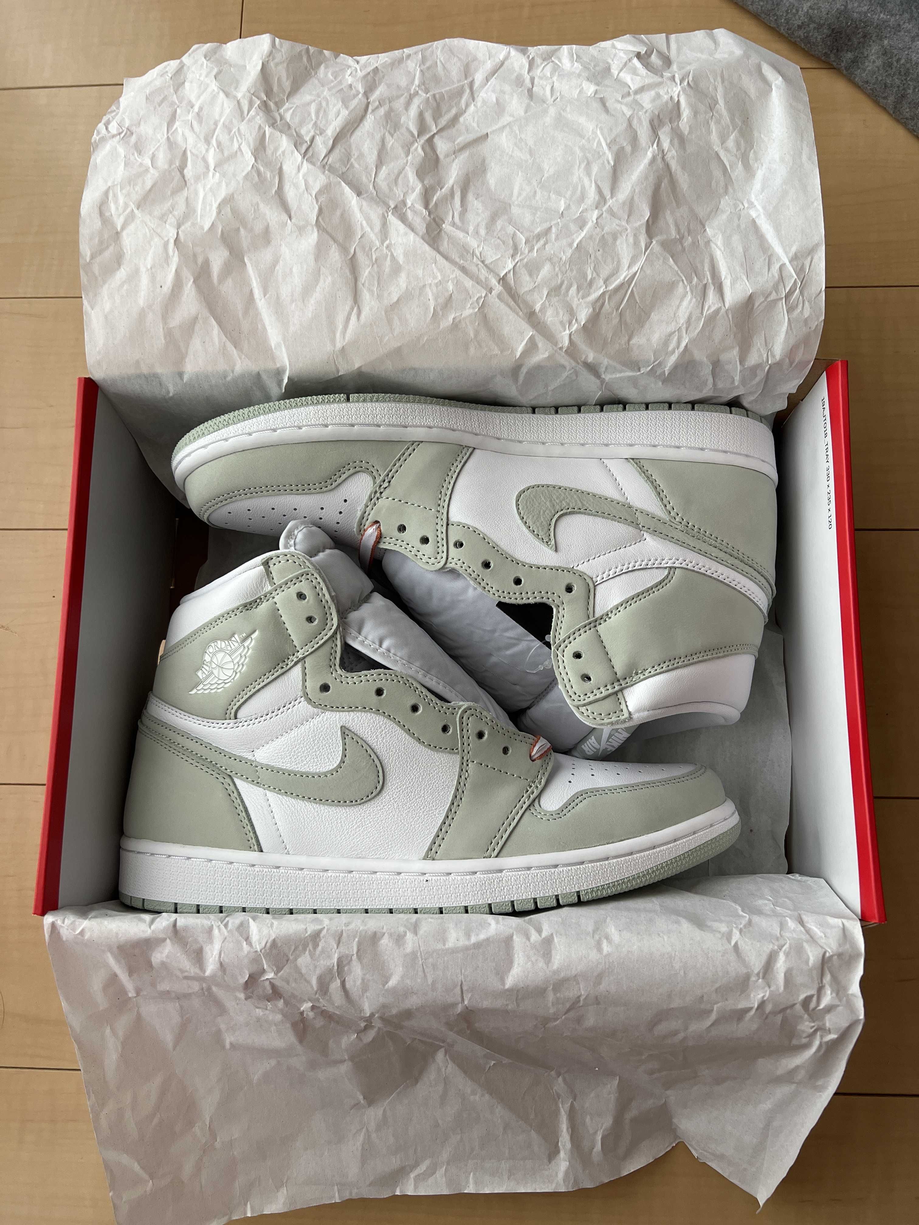 Nike Women's Air Jordan 1 High OG "Seafoam"