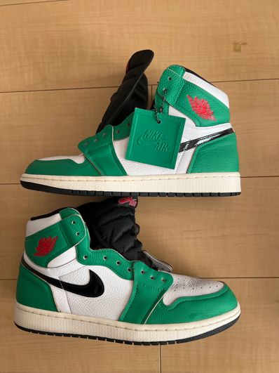 Nike Women's Air Jordan 1 High OG "Lucky Green/White-Sail-Black"