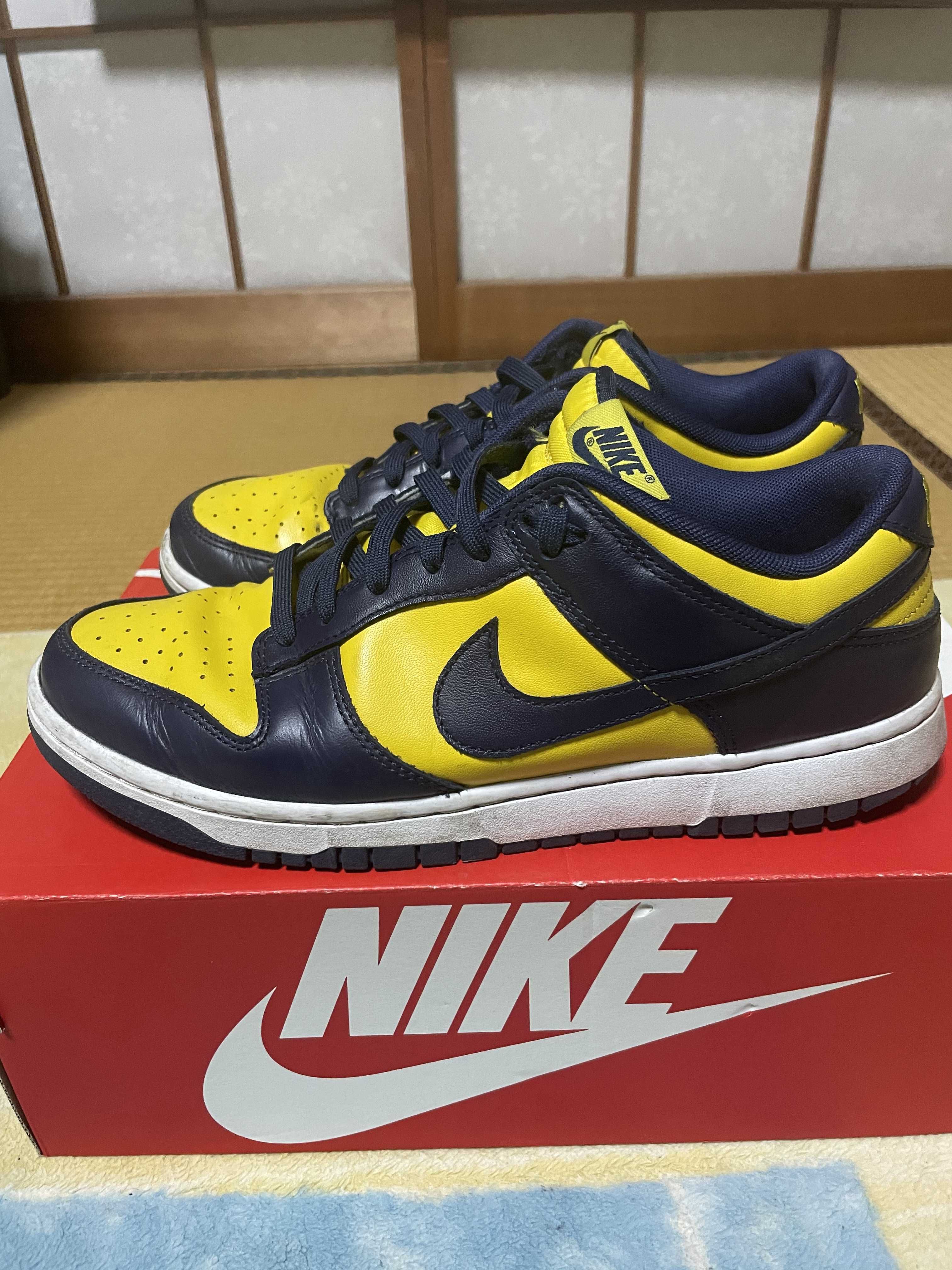Nike Dunk Low "Michigan"