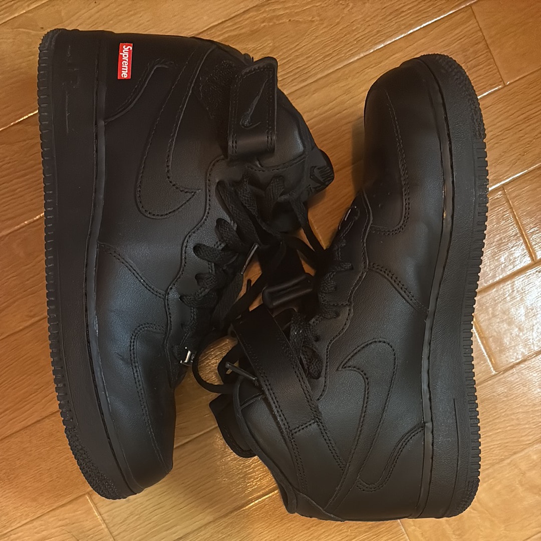 シュプリーム × ナイキ エアフォース1 ミッド "ブラック" FW24